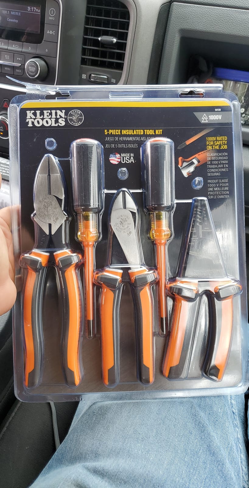 Klein Tools 94130 1000V Insulated Screwdriver Tool Set, Made in USA, with #2 Phillips and 1/4-Inch Cabinet Slim Tips, 2 Insulated Pliers and Wire Stripper customer photo 2