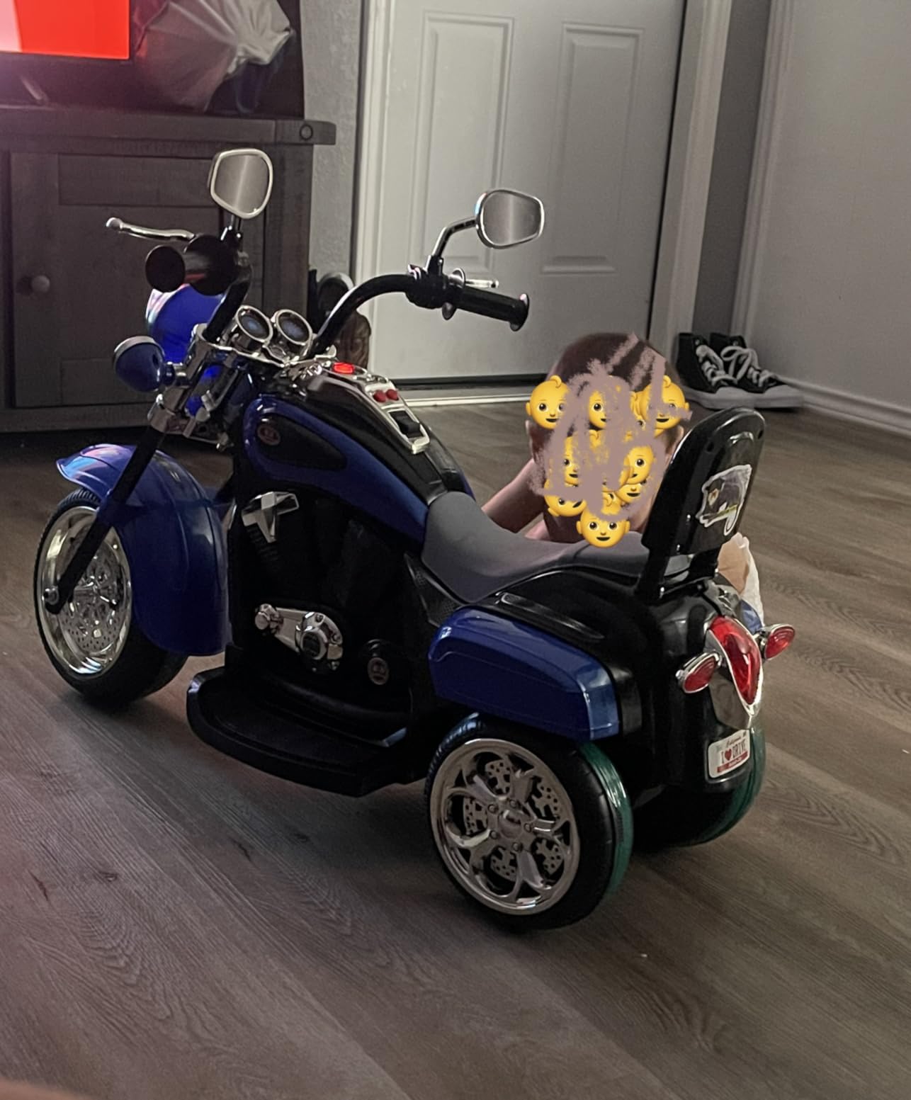 Costzon 6V Ride on Chopper Kids Motorcycle with Horn, Headlight (Red) | Battery Powered, 3-Wheel Stable Ride on Toys, Electric Toddler Motorcycle for Kids, Gift for Boys Girls customer photo 2