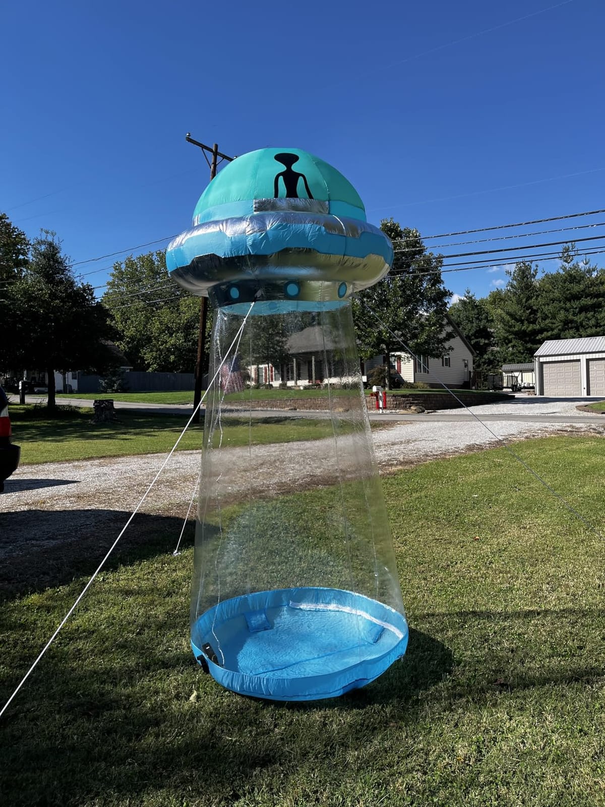 Joiedomi 9 FT Tall Halloween Inflatable UFO Outdoor Decorations, Halloween Blow Ups UFO Alien Decor for Yard Decoration with LEDs for Lawn Garden Party Decor customer photo 2