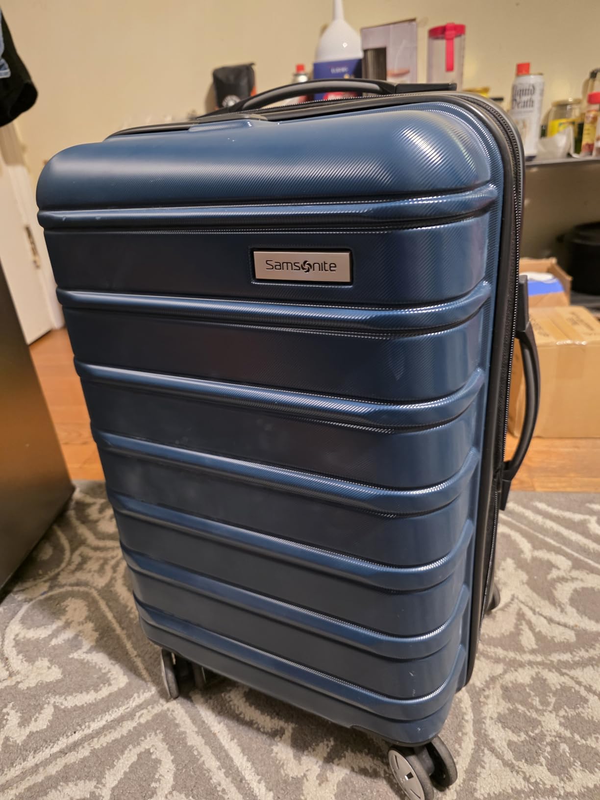 Samsonite Omni 2 Hardside 3 Piece Set - Includes Global Carry-On, Medium, & Large Checked Suitcases - 360° Dual Spinner Wheels - Integrated TSA Lock & Expansion - Amazon Exclusive - Midnight Black customer photo 2
