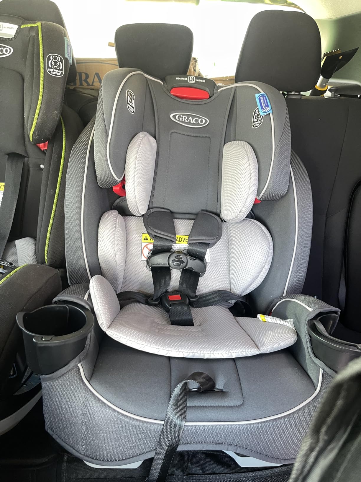 Graco Slimfit 3 in 1 Convertible Car Seat Slim & Comfy Design Saves Space in Your Back Seat, Redmond customer photo 1