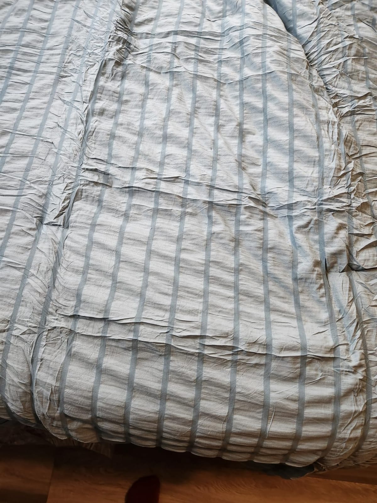 CozyLux Queen Comforter Set, 7 Pieces White Seersucker Bed in a Bag | OEKO-TEX Certified, All Season Bedding Set with 240 GSM Down Alternative Comforter, Flat & Fitted Sheets, Pillowcases & Shams customer photo 1