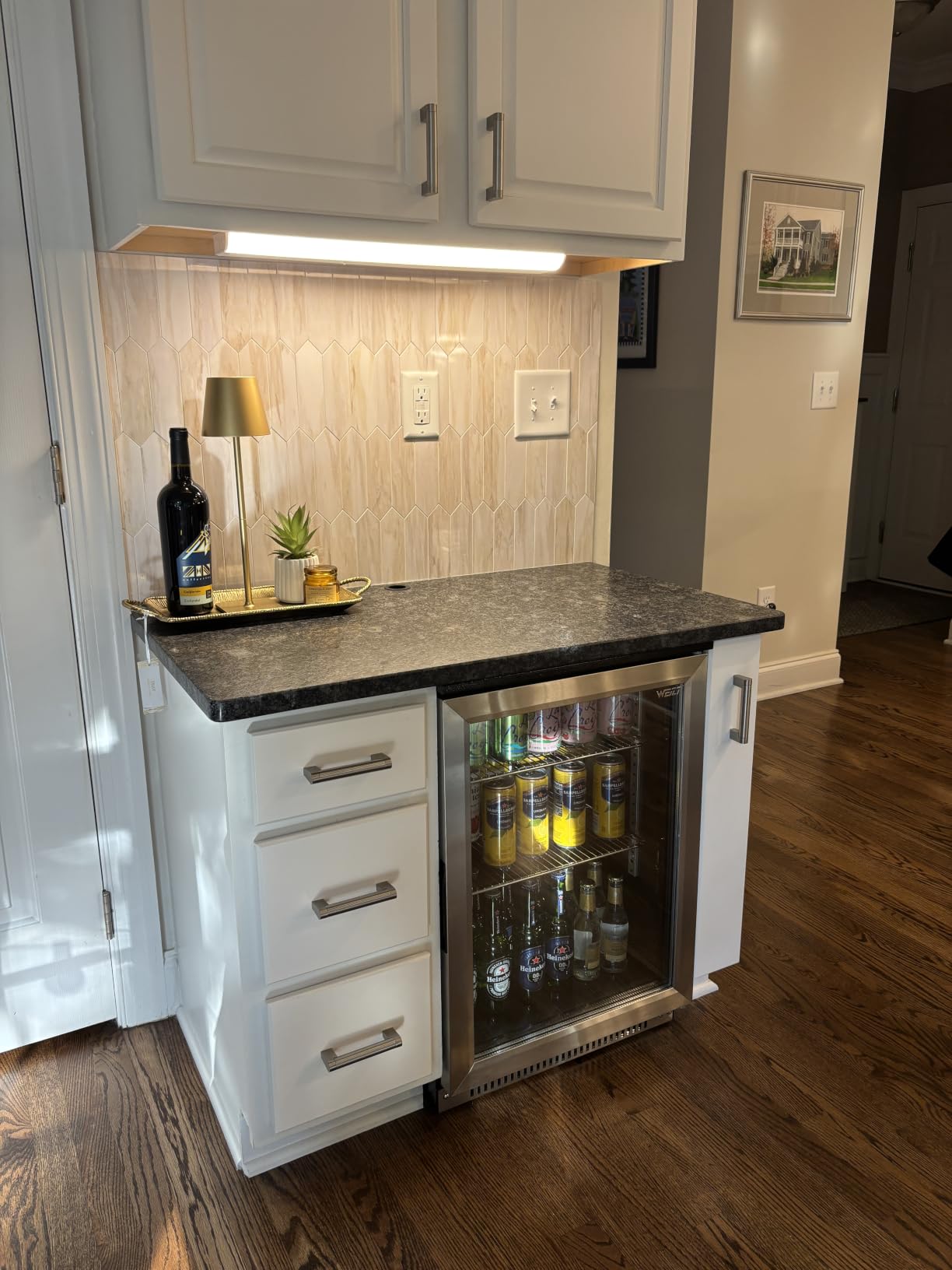 Weili 20 Inch Built in Beverage Refrigerator with Lock, Under Counter or Freestanding 120 Can Soda Beer Drink Cooler Fridge with Stainless Steel and Glass Door customer photo 1