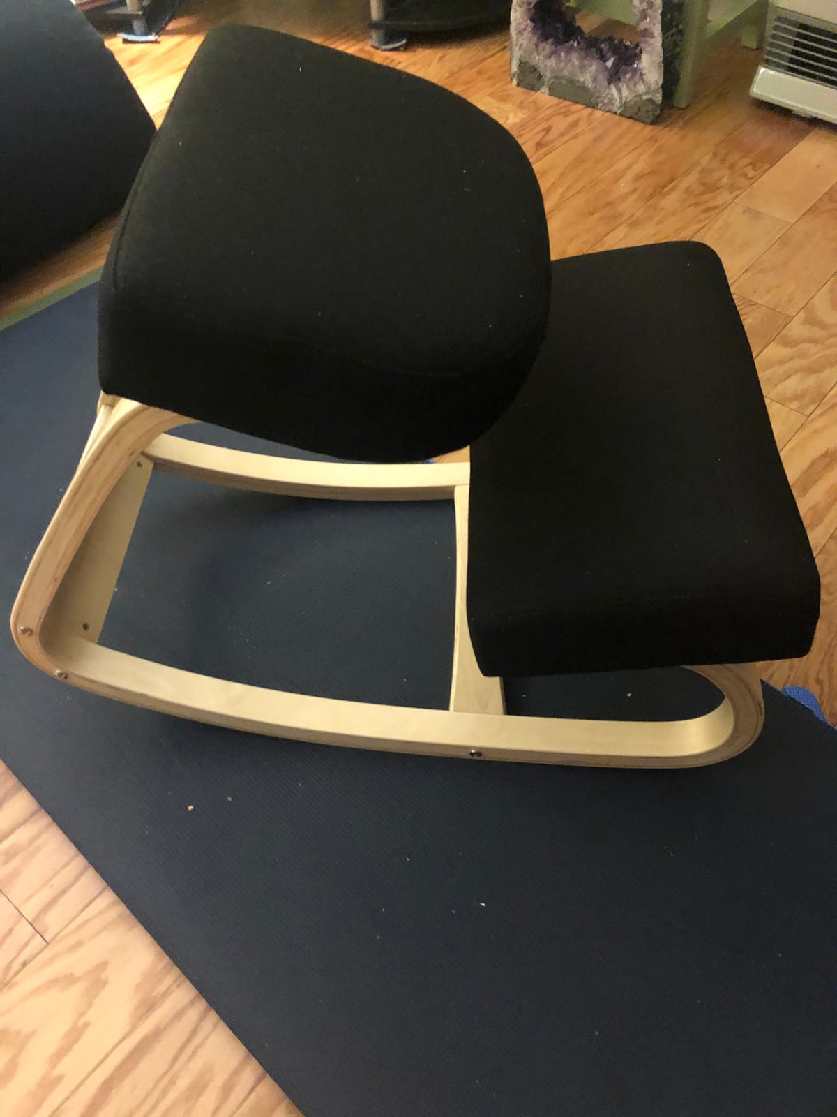VIVO Wooden Rocking Kneeling Chair, Ergonomic Home Office Stool Posture Seat, Thick Black Cushions, Light Wood Frame, CHAIR-K04R customer photo 1