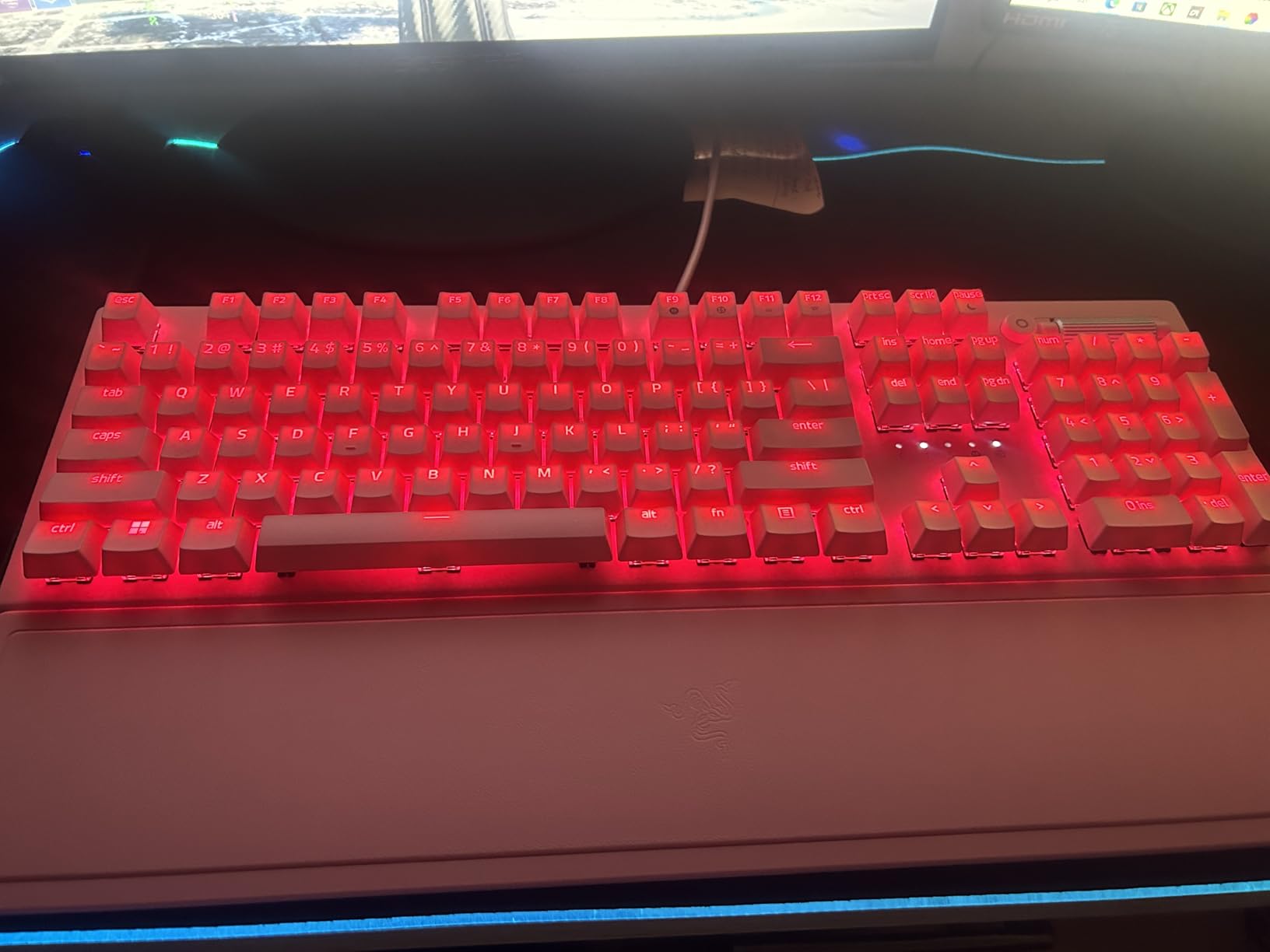 Razer BlackWidow V3 Mechanical Gaming Keyboard, Green Mechanical, Quartz | Tactile & Clicky, Chroma RGB Lighting, Compact Form Factor, Programmable Macro Functionality customer photo 1