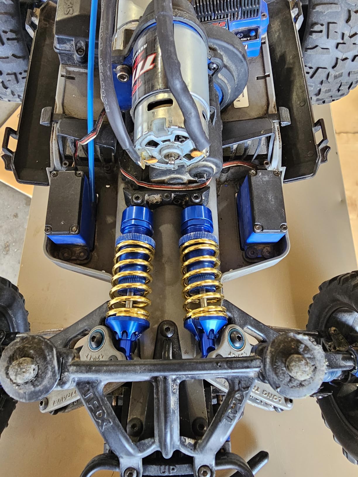 4pcs Aluminum High Damping Shock Absorber 22LB Filled Oil for Traxxas 1/10 RC REVO E-REVO E-REVO 2.0 Summit 5460 customer photo 1