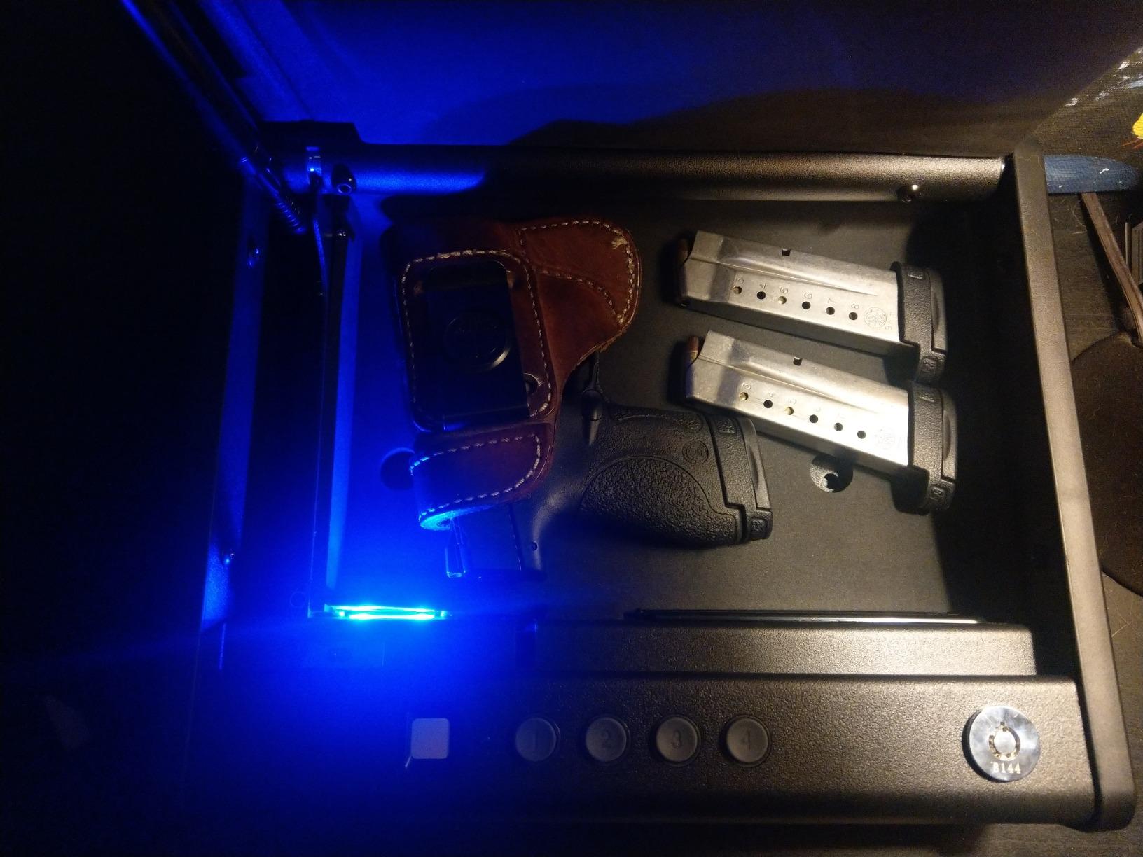 awesafe Biometric Gun Safe for Pistol, 3 Ways Quick Access with Fingerprint, Digital PIN, Key customer photo 2