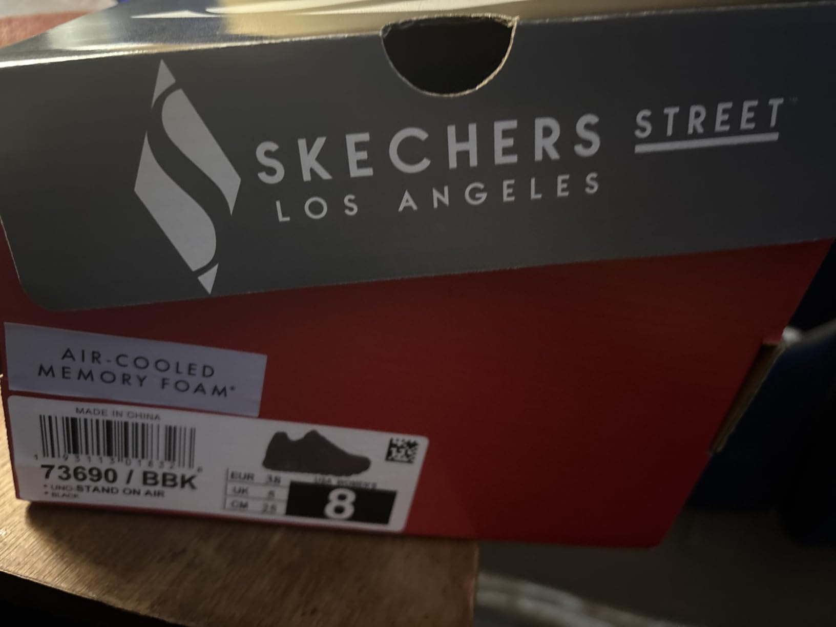 Skechers Women's UNO Stand on Air Sneaker customer photo 2