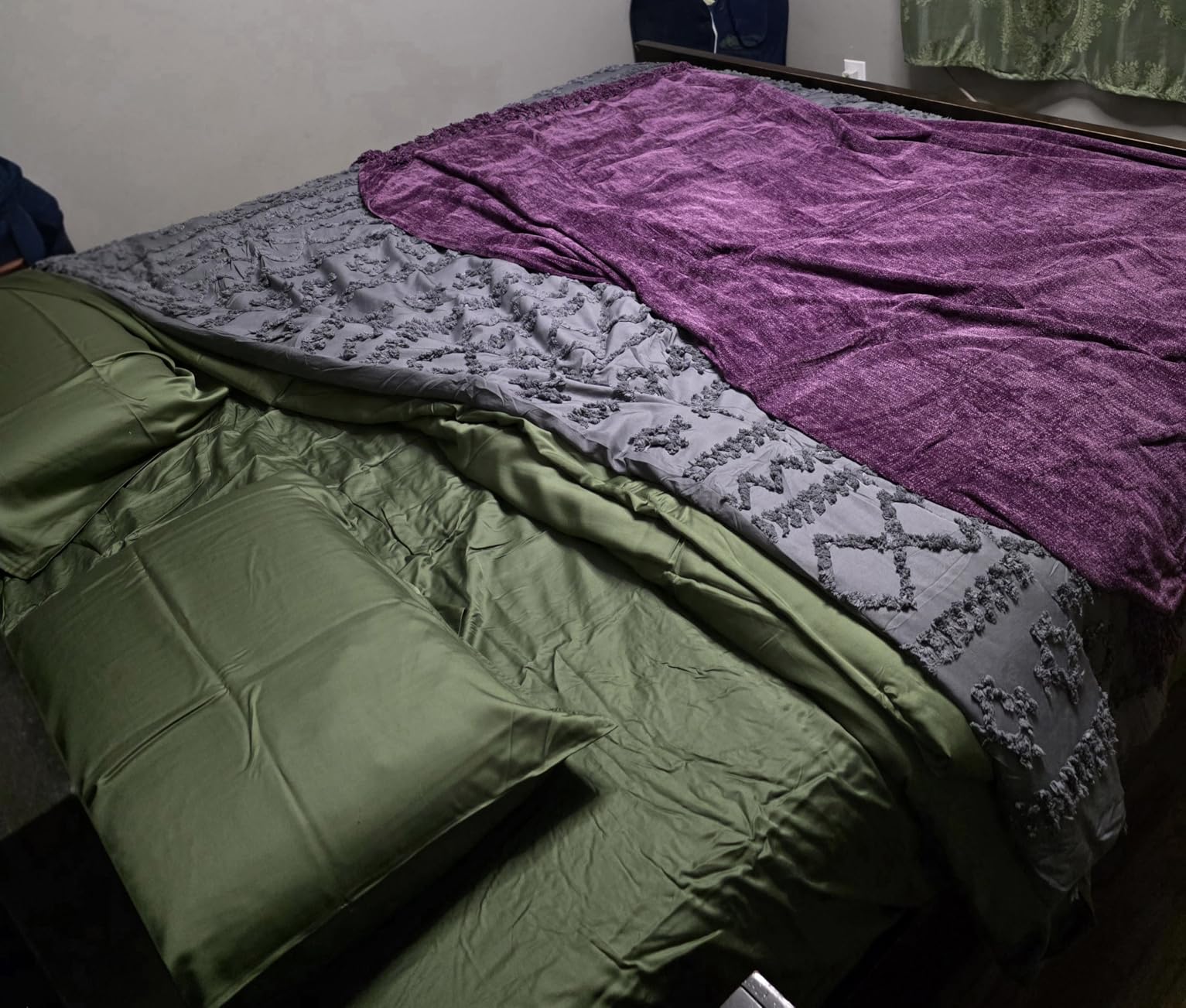 DECOLURE 100% Viscose Derived from Bamboo Sheets Queen Size, 4 Pc Set | Naturally Cooling Sheets for Hot Sleepers | Luxury, Ultra Soft Queen Bed Set | Deep 17
