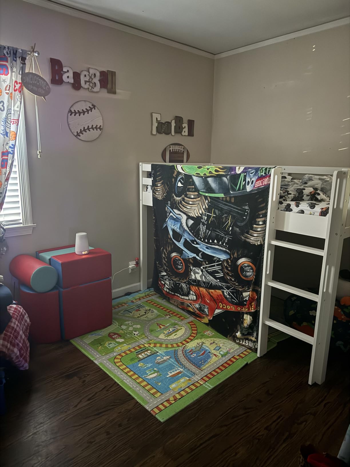 Delta Children Twin Loft Bed with Guardrail and Ladder (Coordinates with Loft Bed Tents Sold Separately), White customer photo 2