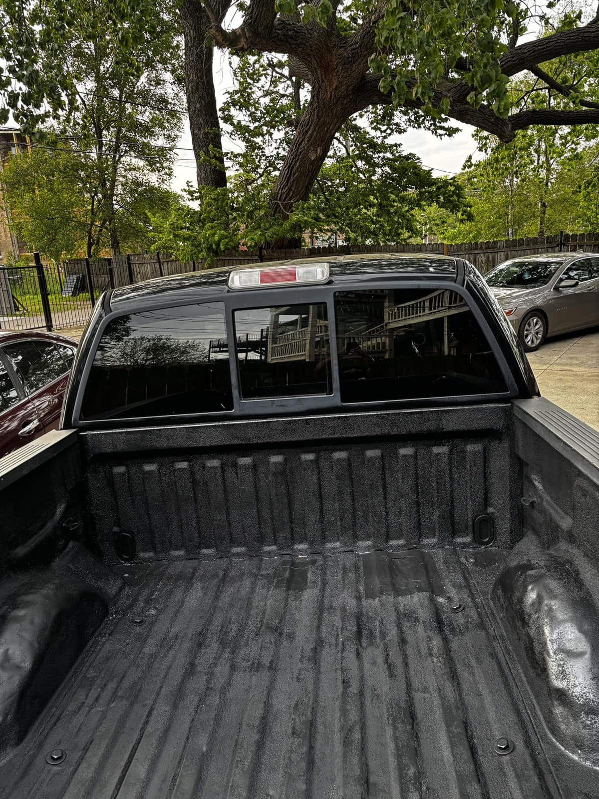 Rust-Oleum Automotive Truck Bed Coating Spray Paint, Black | Rugged Non-Slip Coating | Rust and Weather Protection | Abrasion Resistant | Impact & Chip Resistant | Textured | 6 Pack customer photo 2