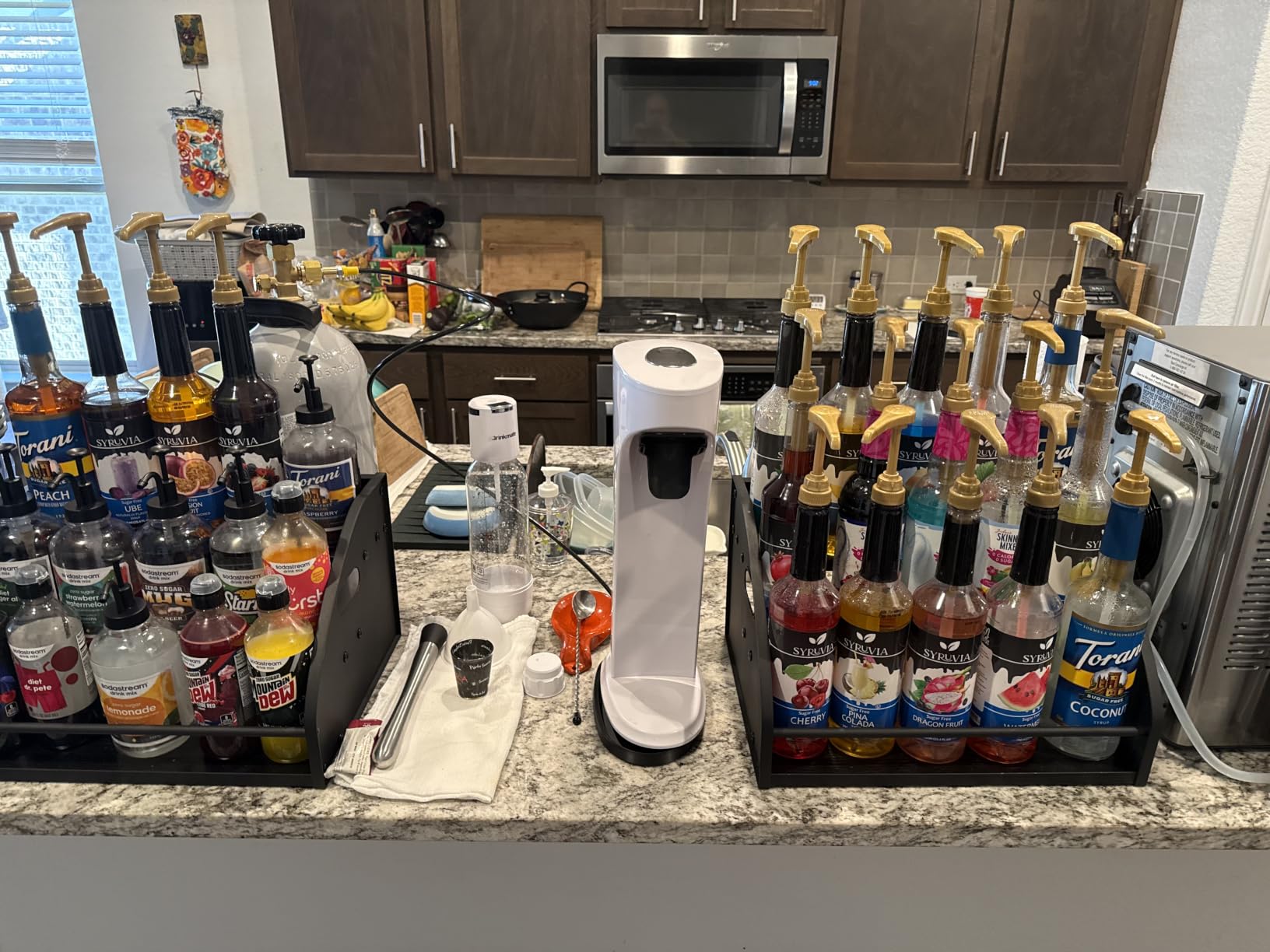 Drinkmate OmniFizz Sparkling Water Maker & Soda Streaming Machine | Carbonates Any Drink | ULTIMATE BUNDLE | Includes Three 60L CO2 Cartridges + Two BPA-Free Bottles (Matte Black) customer photo 2