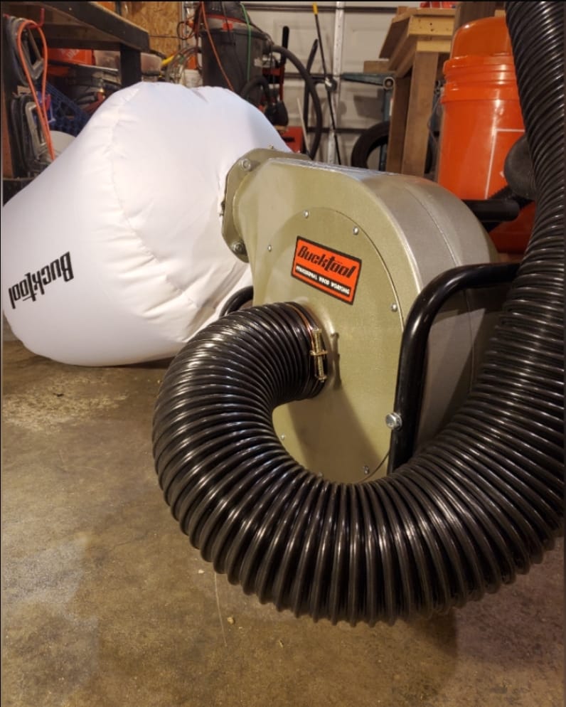 BUCKTOOL 1HP 6.5AMP Wall-mount Dust Collector with Remote Control and 2-micron Dust Filter Bag 550CFM Air Flow DC30A-1 customer photo 2
