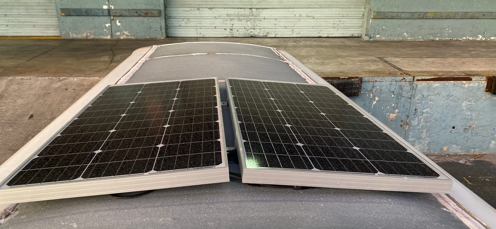 ECO-WORTHY 200 Watt 12V Complete Solar Panel Starter Kit for RV Off Grid with Battery and Inverter: 200W Solar Panels + 30A Charge Controller + 50Ah Lithium Battery + 600W Solar Power Inverter customer photo 2