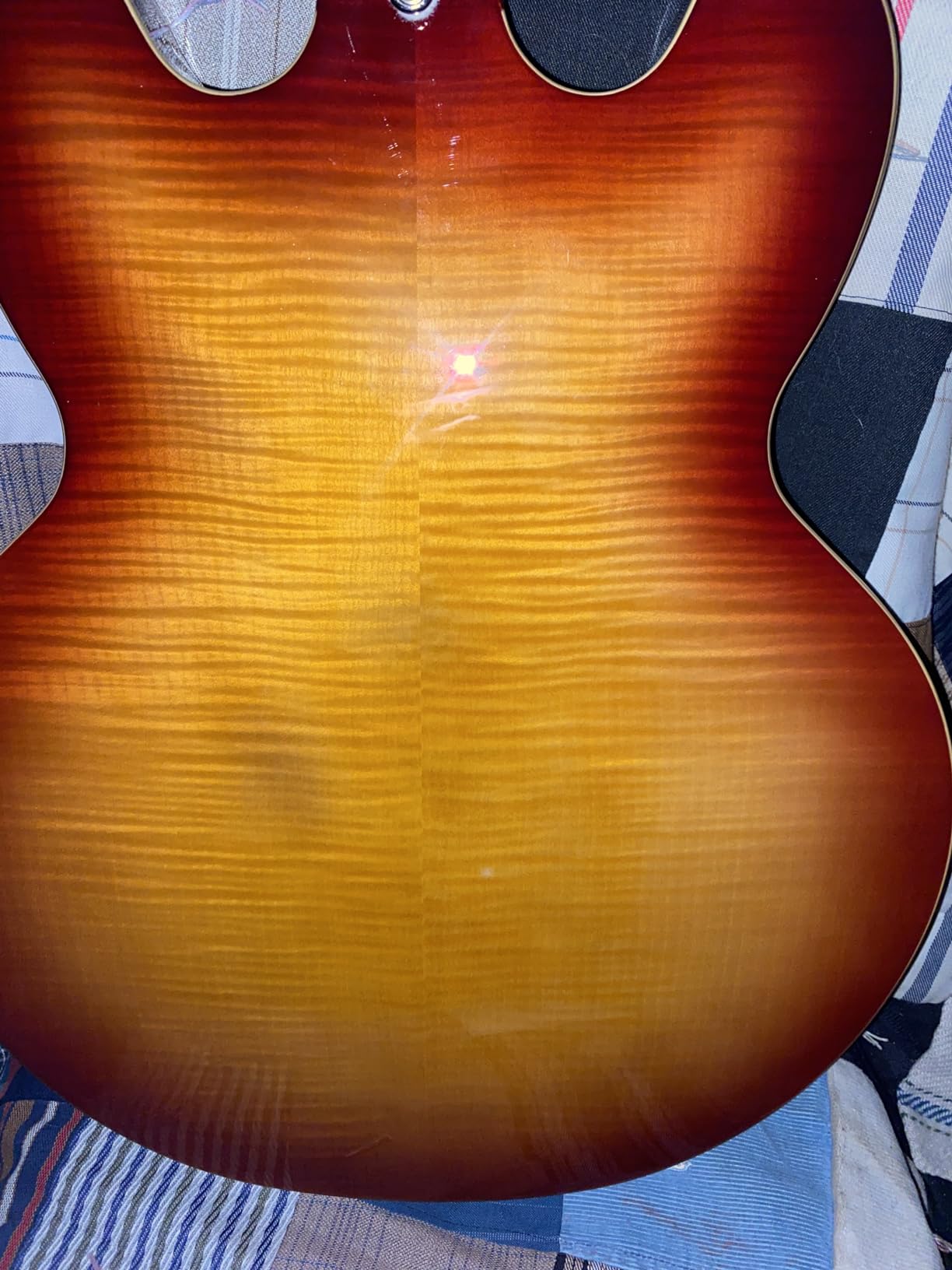 Epiphone ES-335 Figured Top Semi Hollowbody, Raspberry Tea Burst customer photo 1