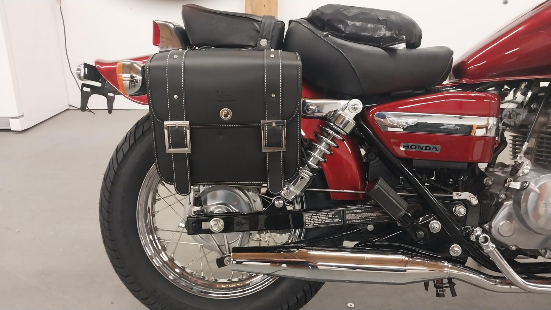 KEMIMOTO PU Leather 20L Motorcycle Saddlebags with Cup Holder Throw Over | Fit for Sportster Softail Dyna Rebel Shadow, Dry/Wet Separation, Excellent Stability, Black Side Saddle Bags customer photo 1