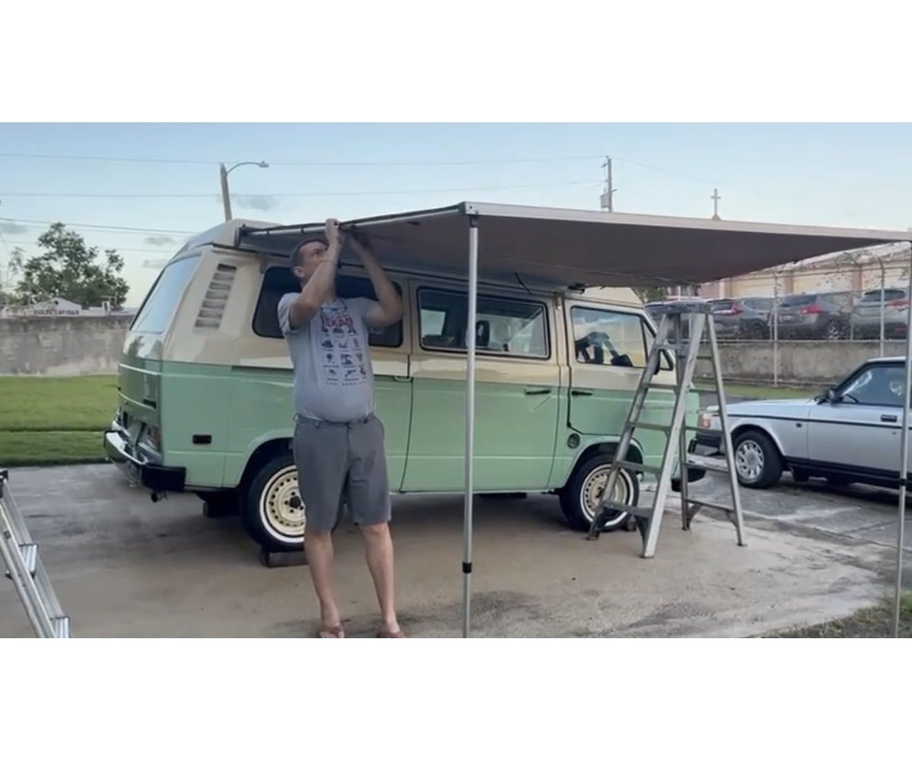 ARB 4x4 Accessories 814412 Retractable Black Aluminium Awning with Led Light Strip Included 2500x2500mm 8.2 x 8.2 feet Ideal for 4x4 Off Road Adventures, Camping, Outdoor Experience customer photo 1
