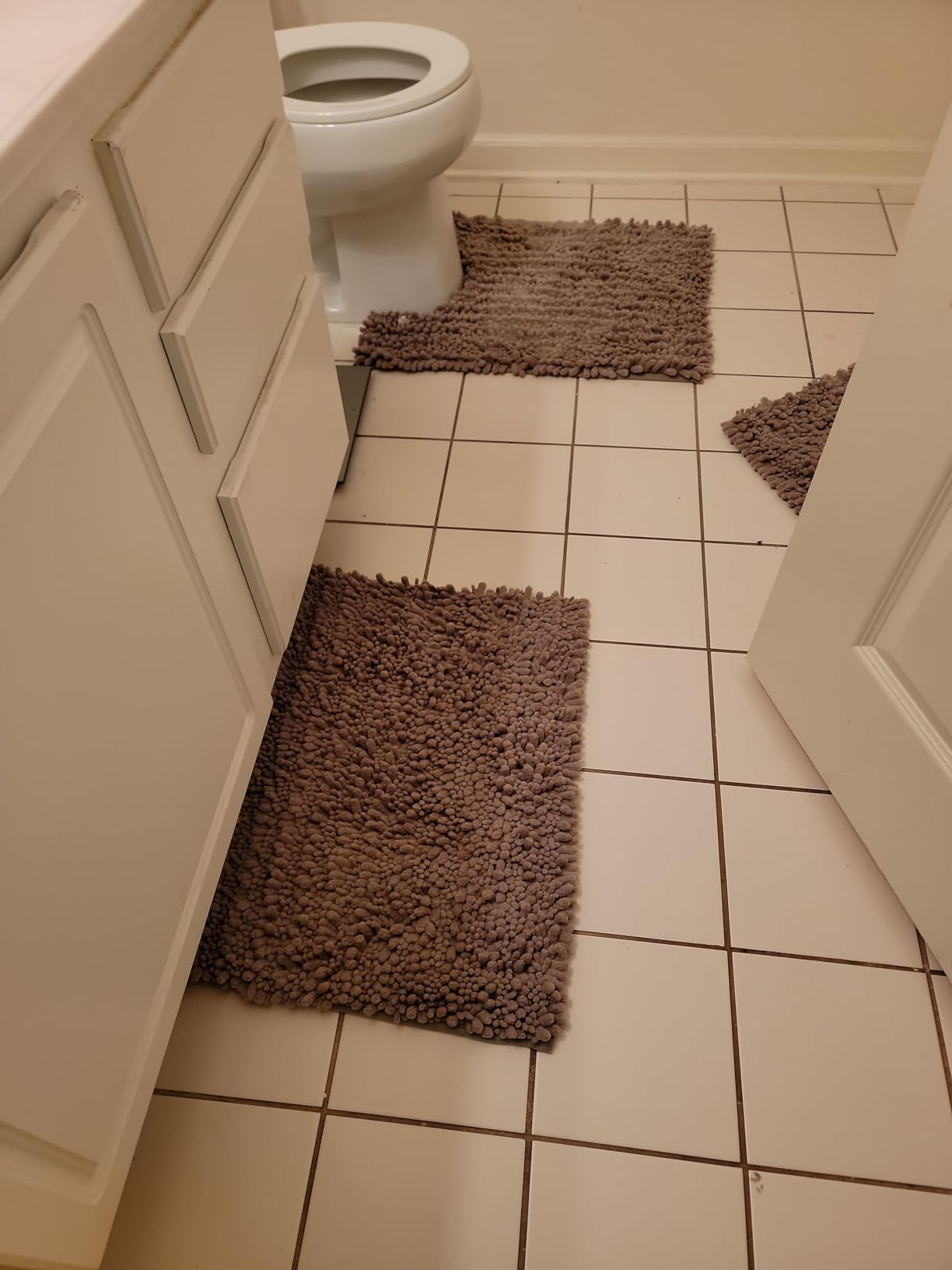 Yimobra Bathroom Rug Set 3 Piece, Super Water Absorbent Bath Mat Set, Grey | Quick Dry Soft Chenille Bath Rugs & Toilet Rug, Non Slip Machine Washable, Extra Thick Shaggy Floor Mat for Shower Tub Sink customer photo 1
