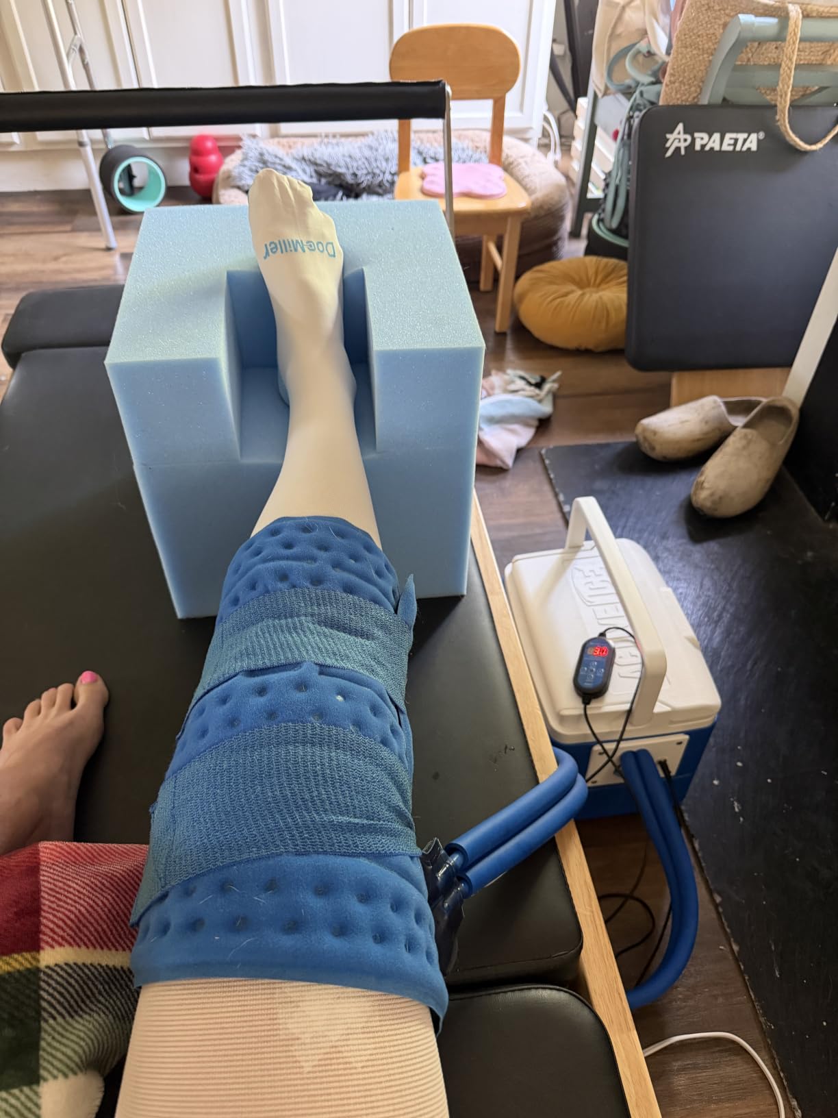 Polar Active Ice 3.0 | 9 QT Cold Therapy Ice Machine | Programmable Timer | Full Circumference Knee Pad | Cryotherapy Pain Relief System | Ace Bandage Style Compression customer photo 2