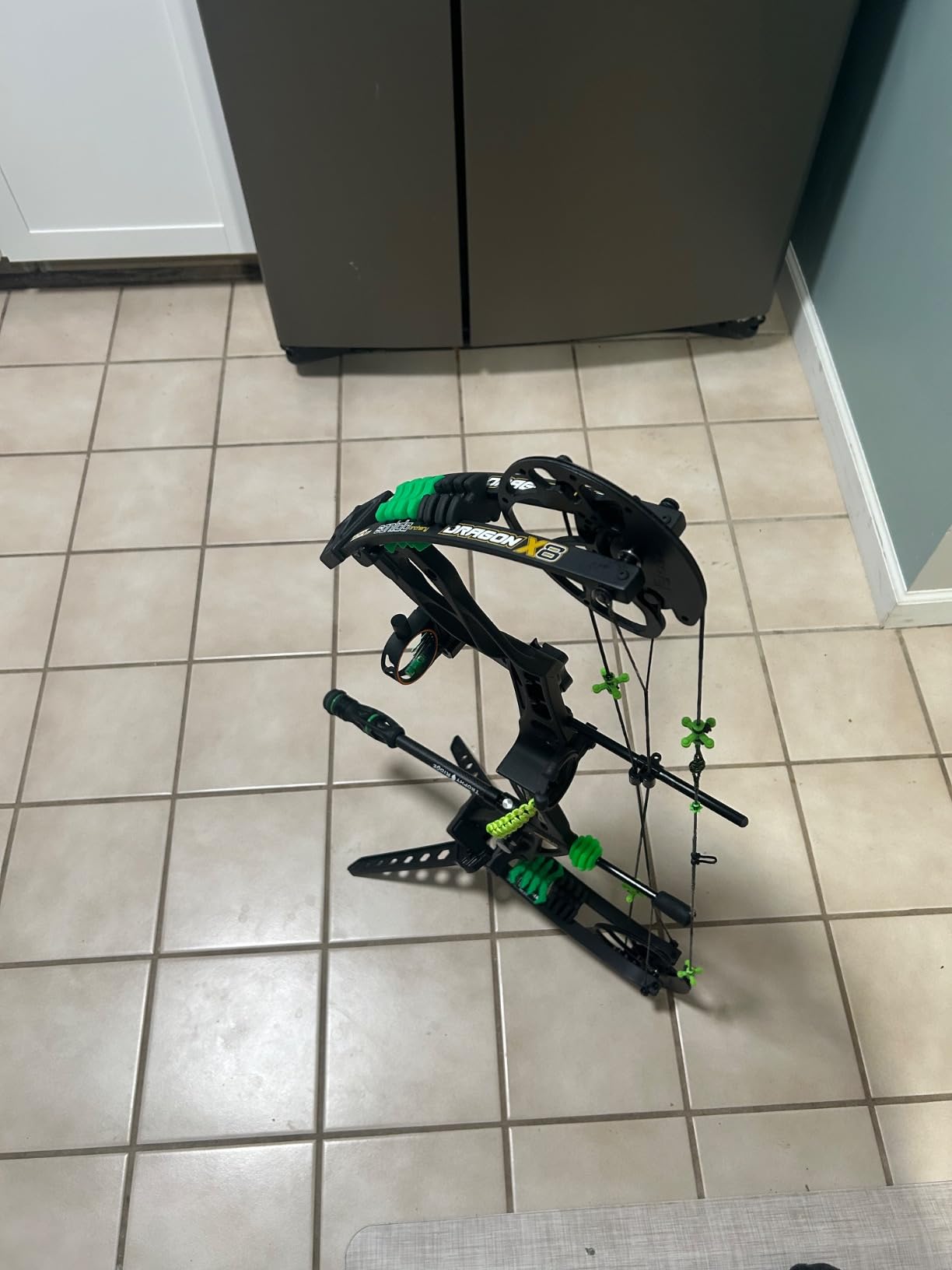 Sanlida Archery Dragon X8 RTH Compound Bow Package for Adults and Teens, 18-31