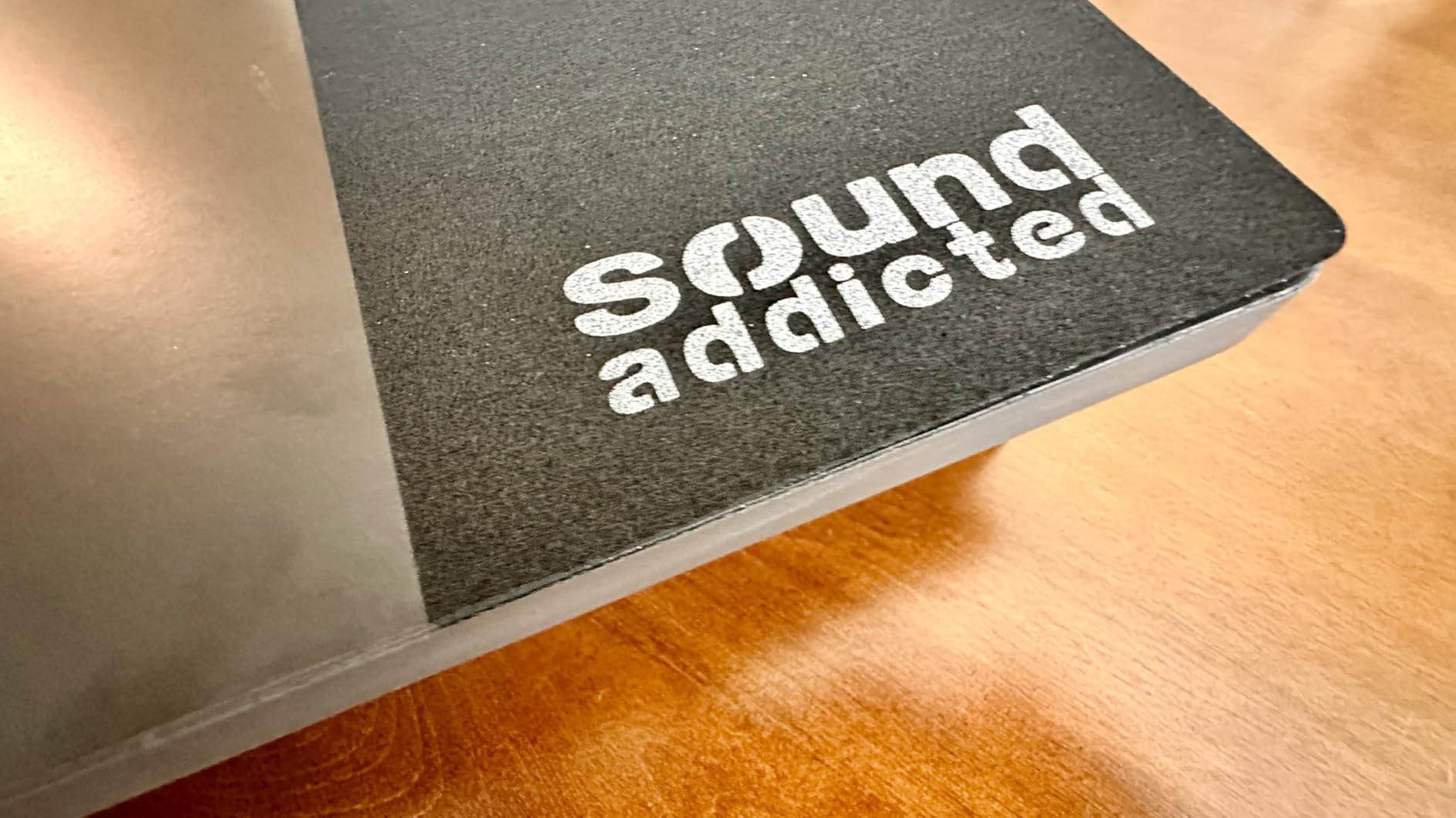 Sound Addicted VibeBoss P10 - Acoustic Isolation Platform Suitable for 8-10 inches Subwoofers (13.7'' x 15.7'' x 2.5'') customer photo 1