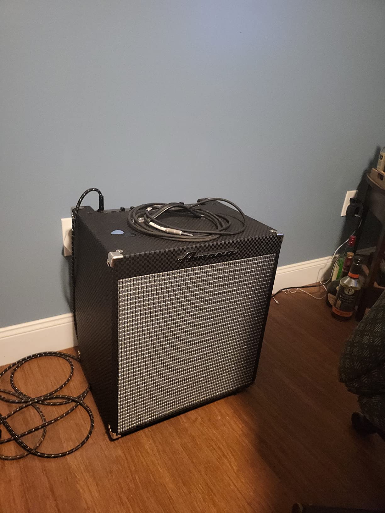 Ampeg Rocket Bass RB115 Bass Combo 1x15 200 Watts customer photo 1