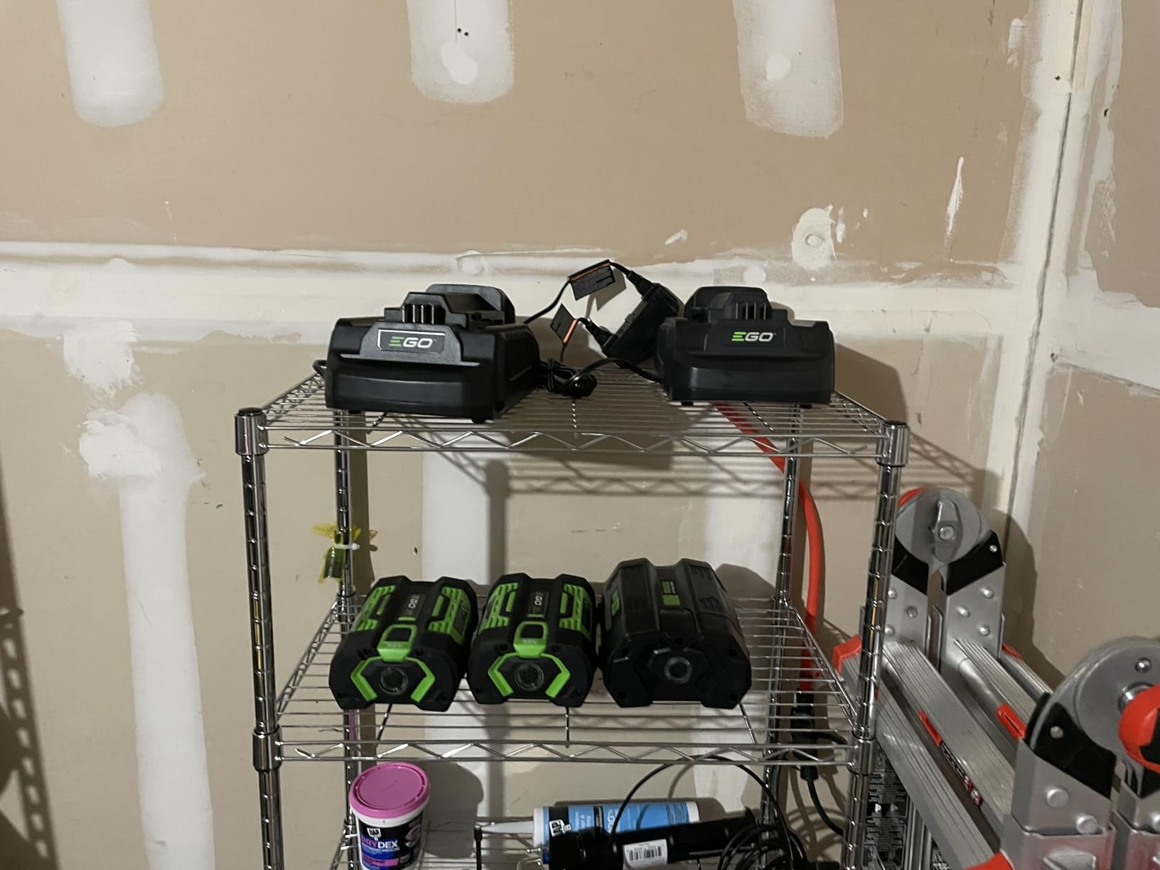 EGO POWER+ Cordless Electric Leaf Blower, 615 CFM, With Battery - LB6151 customer photo 2