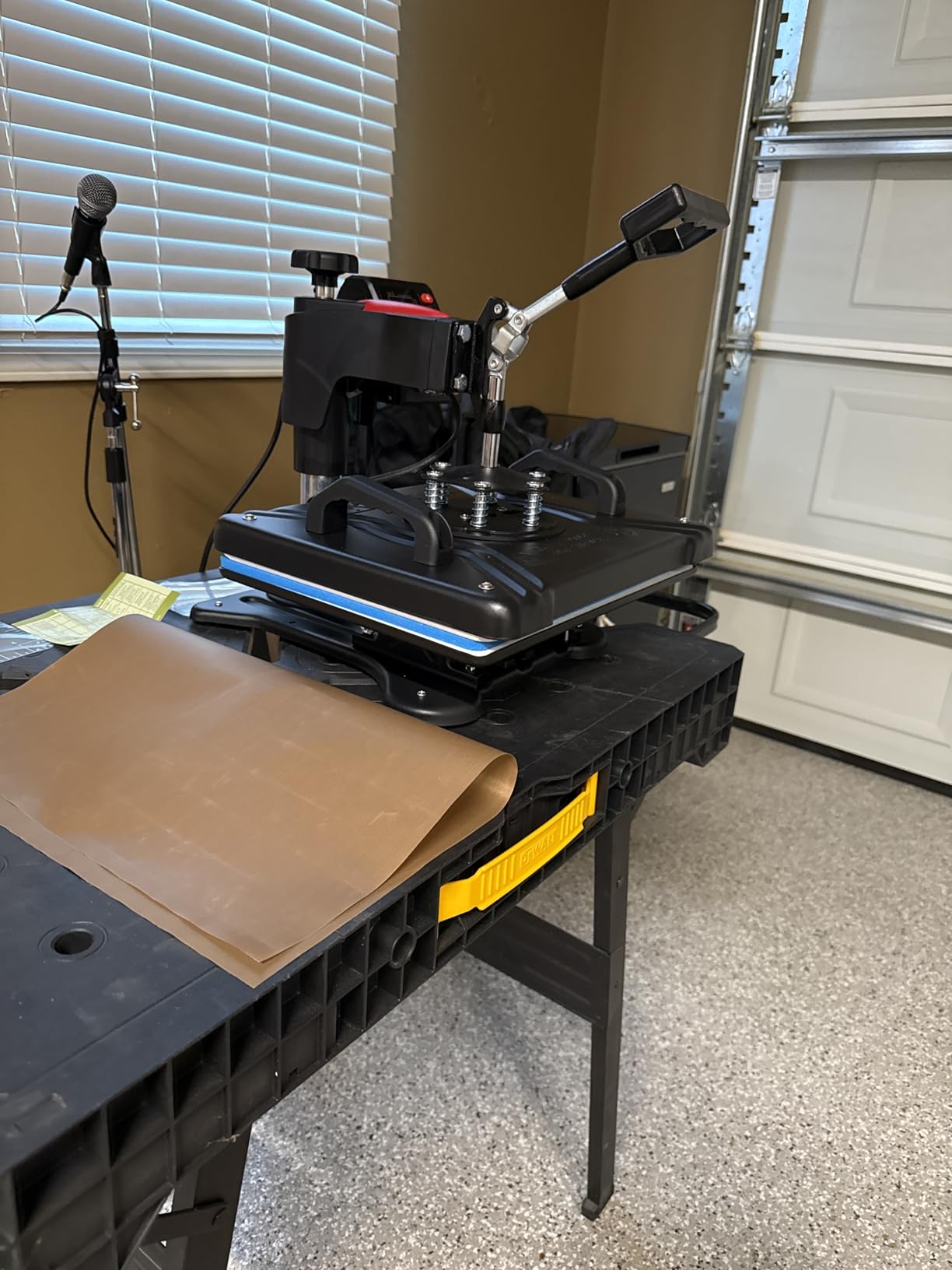 VEVOR Heat Press Machine 12x15 5 in 1 360 Degree Swing Away Shirt Press Machine for T Shirts Hat Cap Mug Plate, Digital, Fast and Even Heating, Professional, for Sublimation and Heat Transfer Projects customer photo 1