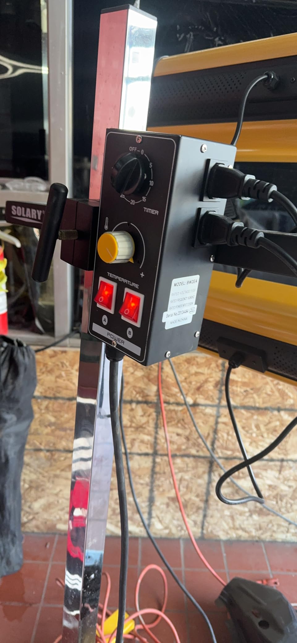 Solary Infrared Paint Curing Lamp - 2100w 110v Fast Paint Curing | Short Wave Infrared Paint Baking Lamp Tool for Auto Body Shops, Heat-Resistant Durable Design, Mobile and Wall Mount Setup customer photo 2