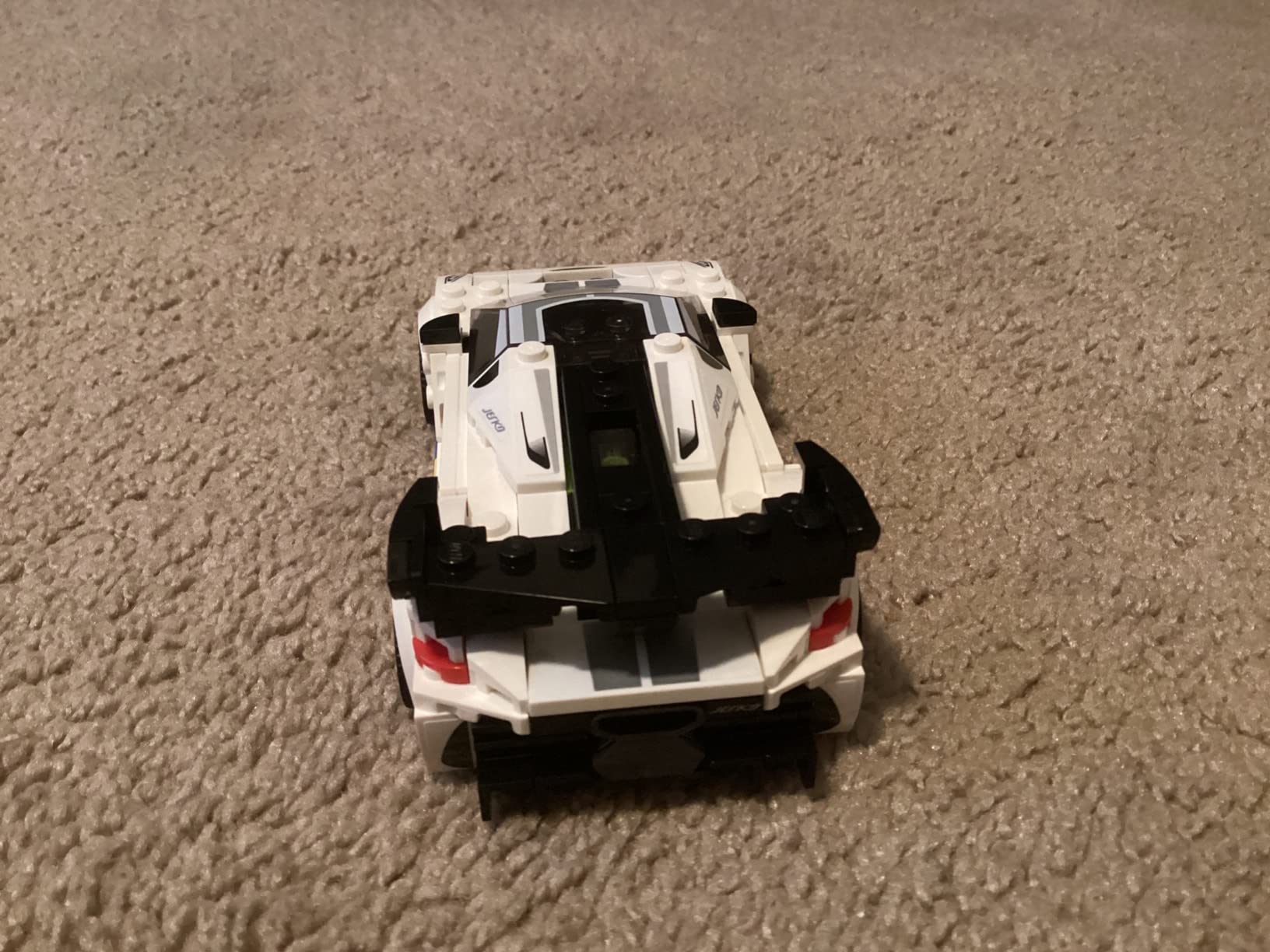 LEGO Speed Champions Koenigsegg Jesko 76900 Racing Sports Car Toy with Driver Minifigure, Racer Model Set for Kids customer photo 1
