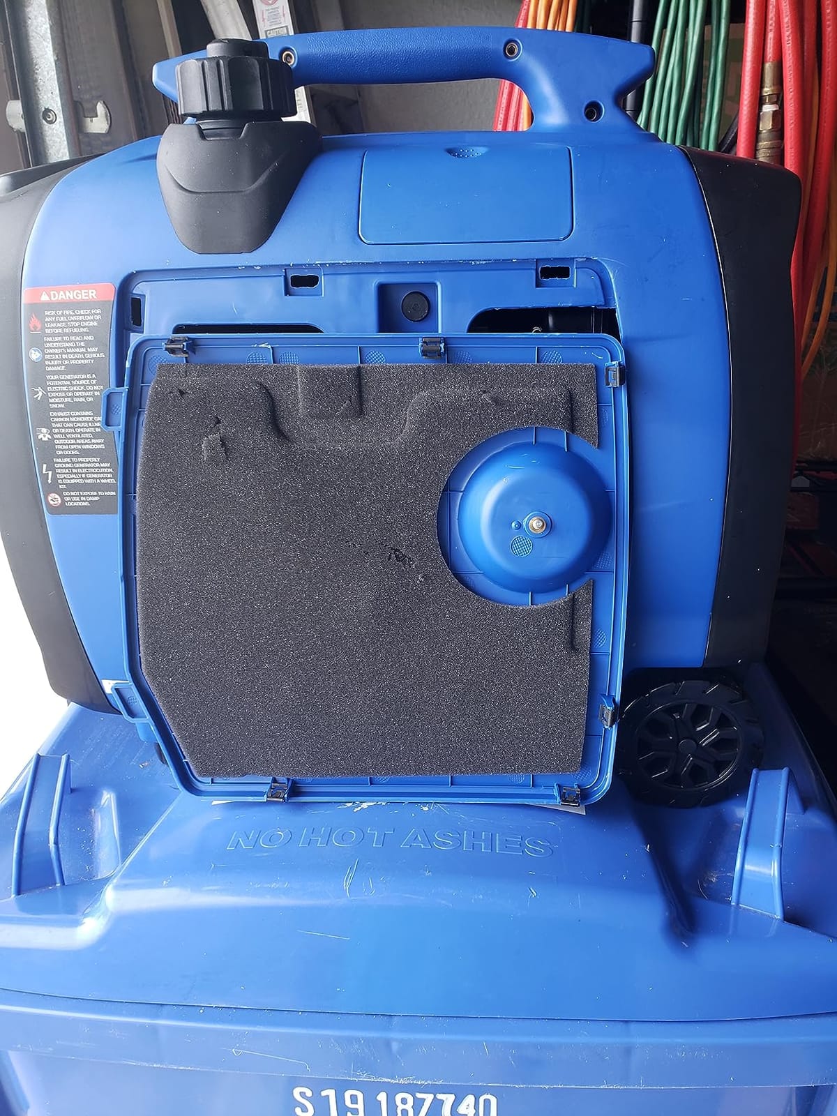 DuroMax XP2300iH 2,300-Watt Dual Fuel Portable Digital Inverter Generator - Gas & Propane, RV & Emergency Ready customer photo 1