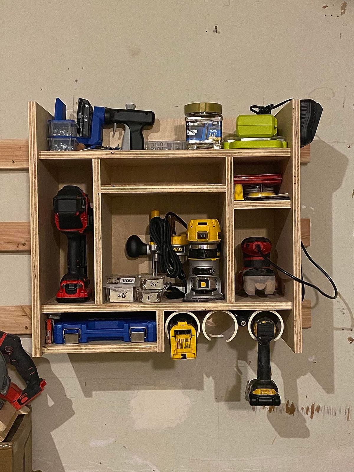 DEWALT Portable Table Saw with Stand, 8-1/4 inch, up to 48-Degree Angle Cuts (DWE7485WS) customer photo 2