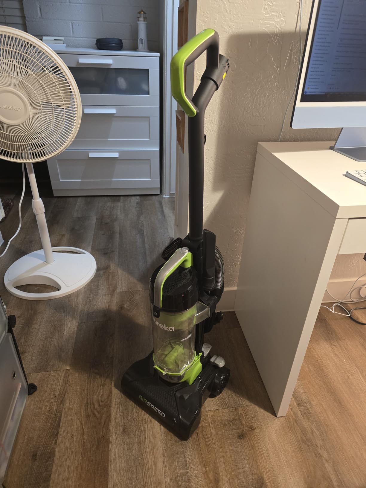 Eureka Vacuum Cleaners for Home, Airspeed Ultra-Lightweight, NEU10AE5 | Senior-Friendly 7.7 lb Pet Hair Upright Vacuum, Carpet & Hard Floor, Brush, Crevice Tool, Washable Filter, Blue customer photo 2