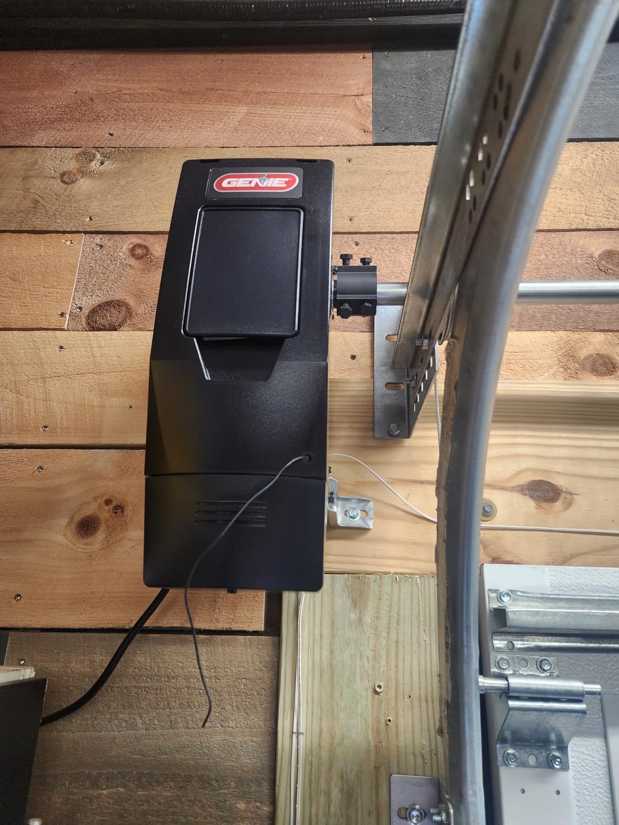 Genie B6172H Wall Mount Smart Garage Door Opener, DC Motor Lifts up to 14ft high 850lbs, Ultra-Quiet, Aladdin Connect Wi-Fi, Battery Backup, Compact Space Saving Design customer photo 2