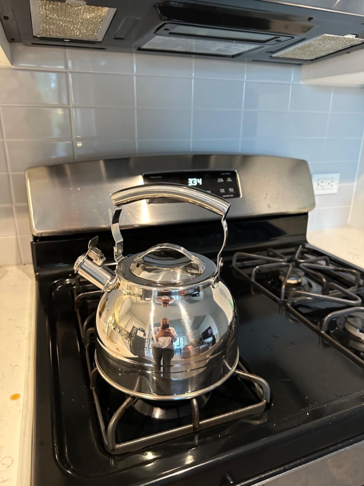 GIPFEL INTERNATIONAL Whistling Tea Kettle Stovetop - Food Grade Stainless Steel Teapot for Stove Top with Ergonomic Handle for Gas, Induction, Electric Stovetops 2.3 Quart customer photo 1