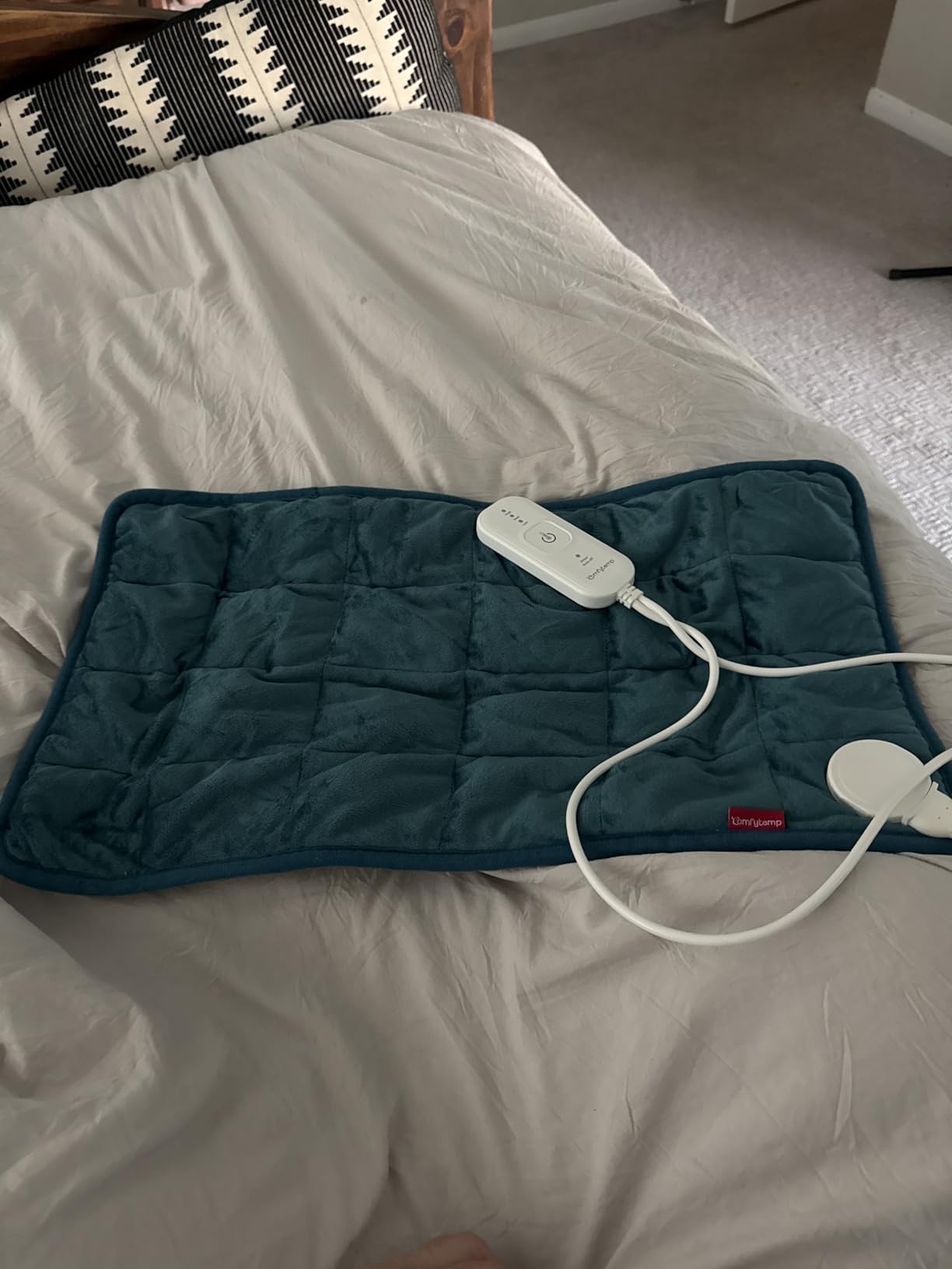 Comfytemp Weighted Heating Pad for Back & Period, FSA Eligible HSA, 12 x 24 | 2.2 lb, Electric Heating Pad for Neck Shoulders, Birthday Gifts for Women Men Mom Dad, HSA Approved, 2H Auto-Off, Washable customer photo 2