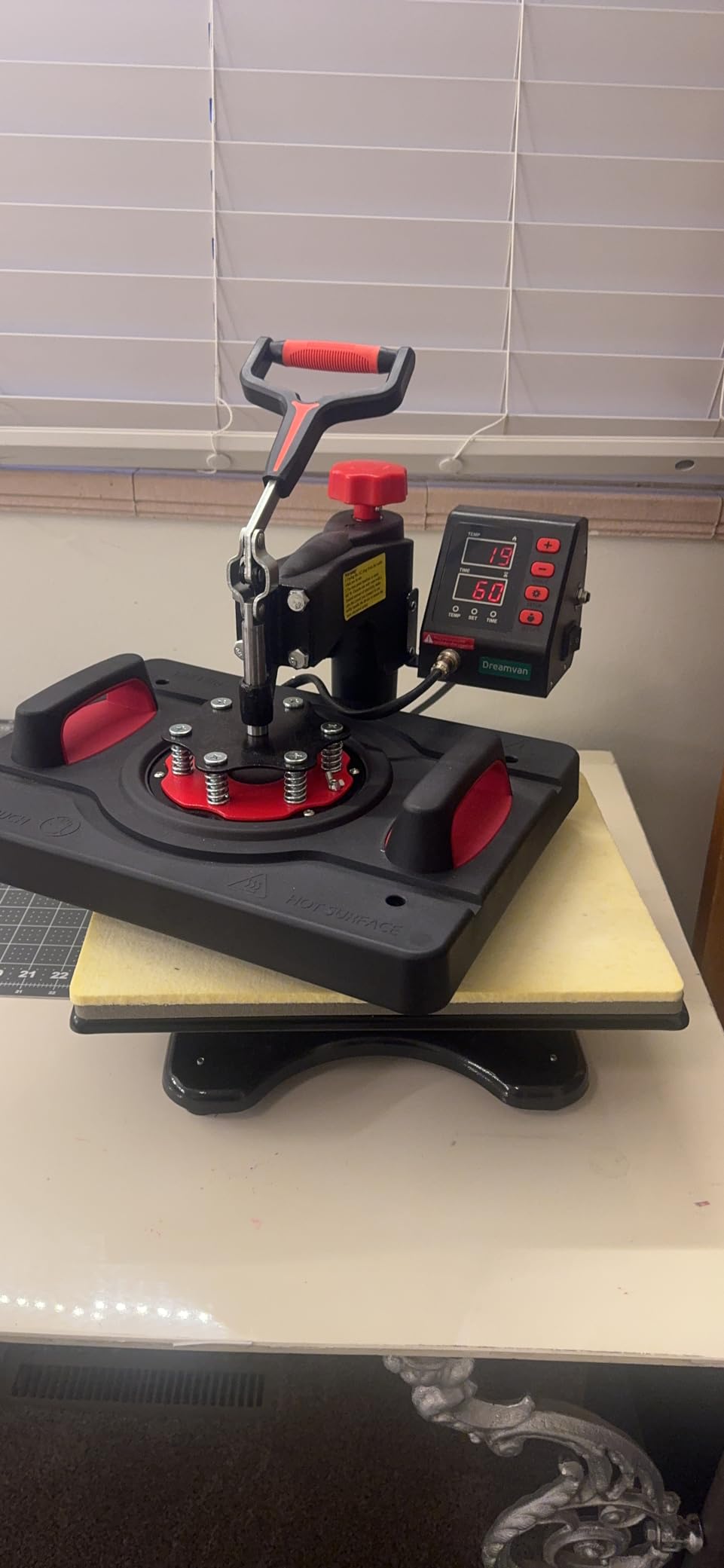 AKEYDIY Professional 8 in 1 Heat Press Machine Sublimation Machine 12x15 Inch Shirt Press Machine 360 Degree Swing Away Industrial-Quality Digital Sublimation Heat Press Machine for T Shirt Mug Hat Plate customer photo 2