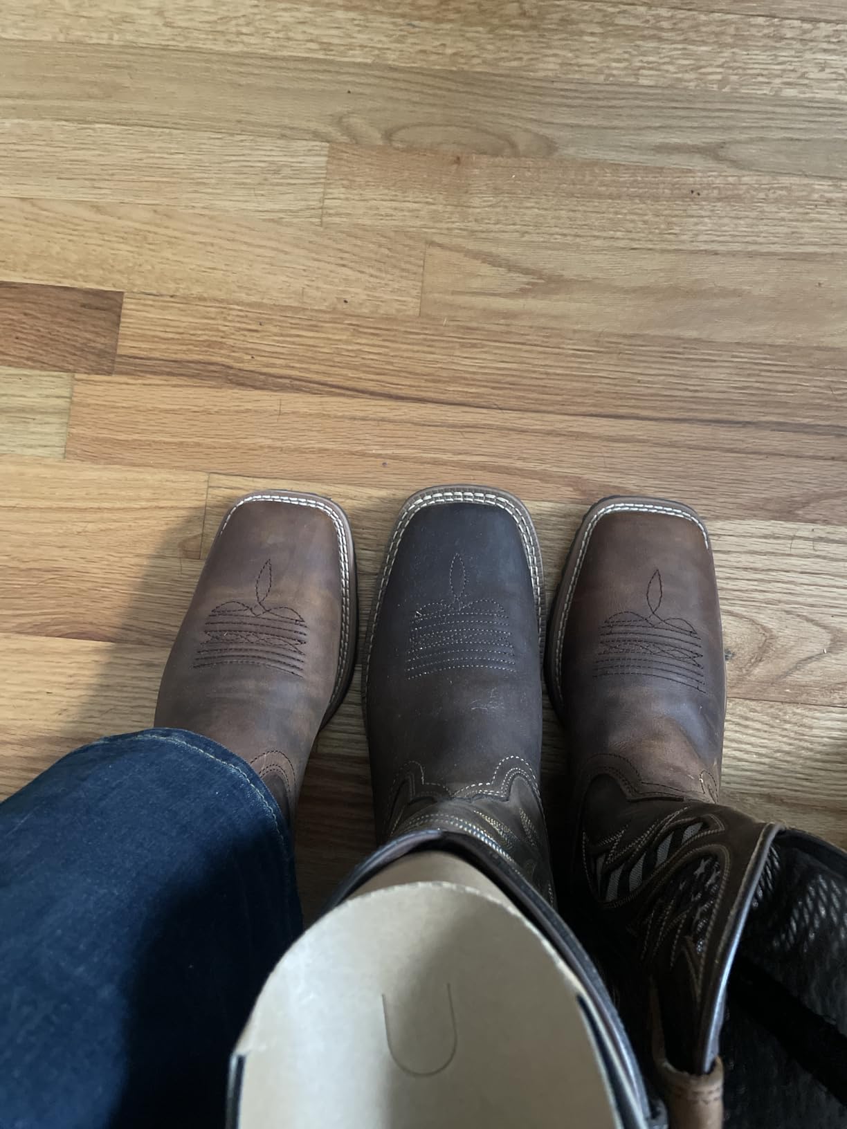 Ariat Men's Hybrid VentTEK Western Boot customer photo 2