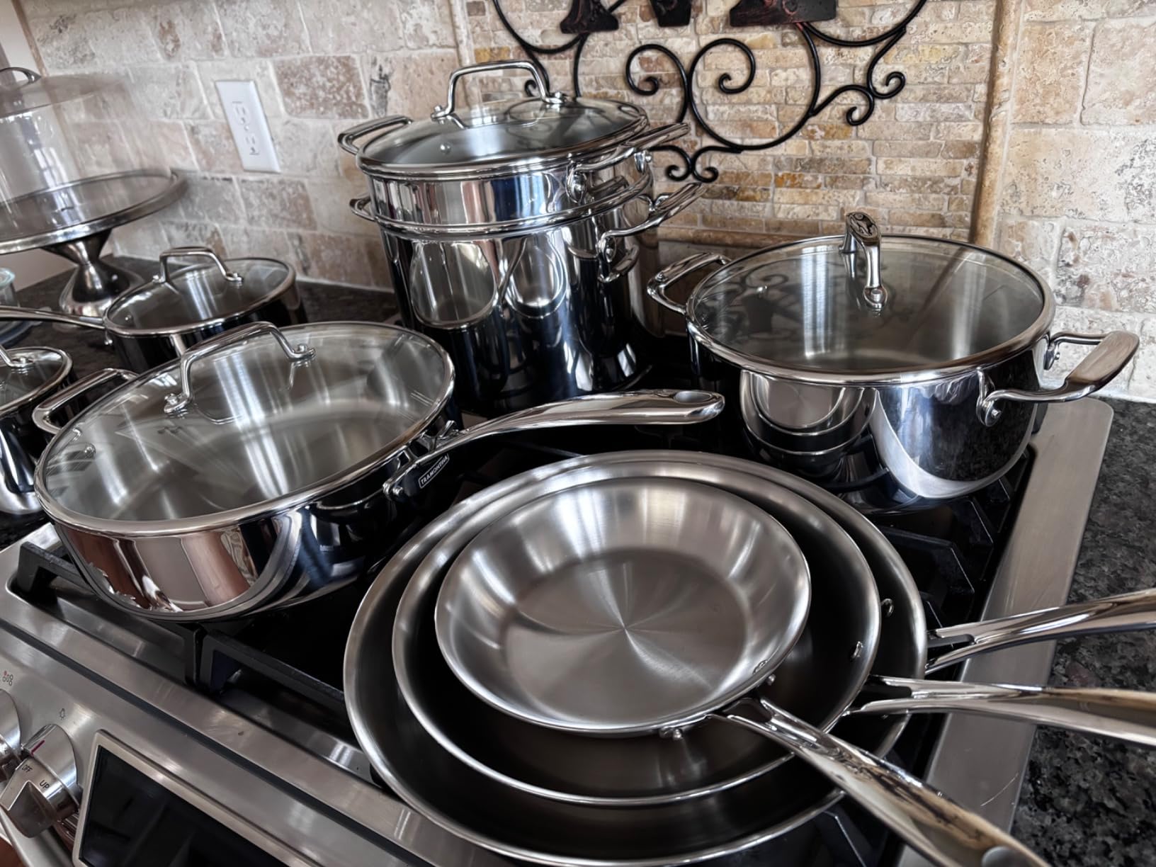 Tramontina Tri-Ply Clad Stainless Steel 14-Piece Cookware Set with Glass Lids, Pots and Pans Kitchen Set, Induction-Ready, Dishwasher-Safe, NSF-Certified customer photo 2