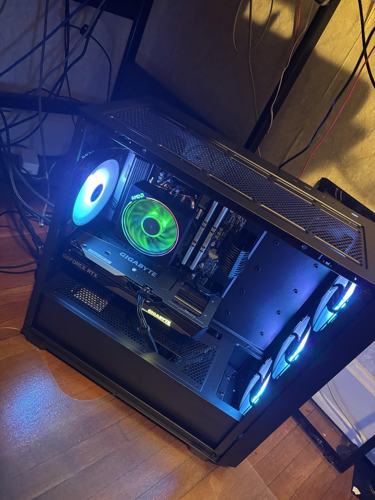 GeForce RTX 3060 Gaming OC 12G (REV2.0) Graphics Card, 3X WINDFORCE Fans, 12GB 192-bit GDDR6, GV-N3060 Video Card customer photo 1