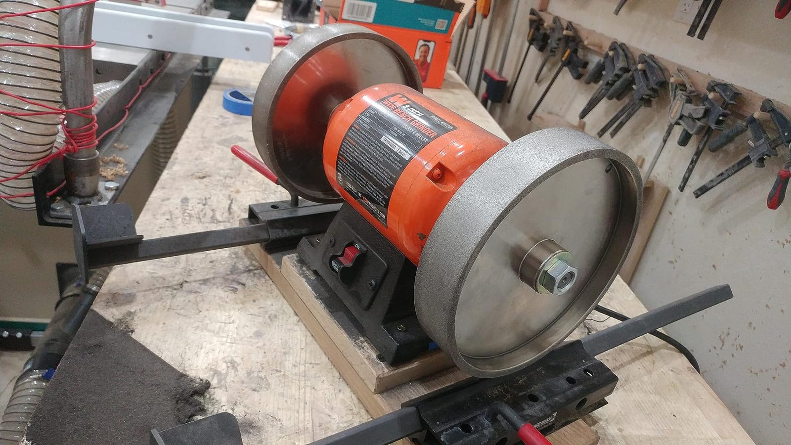 WEN BG4286 3-Amp 8-Inch Slow Speed Bench Grinder customer photo 2