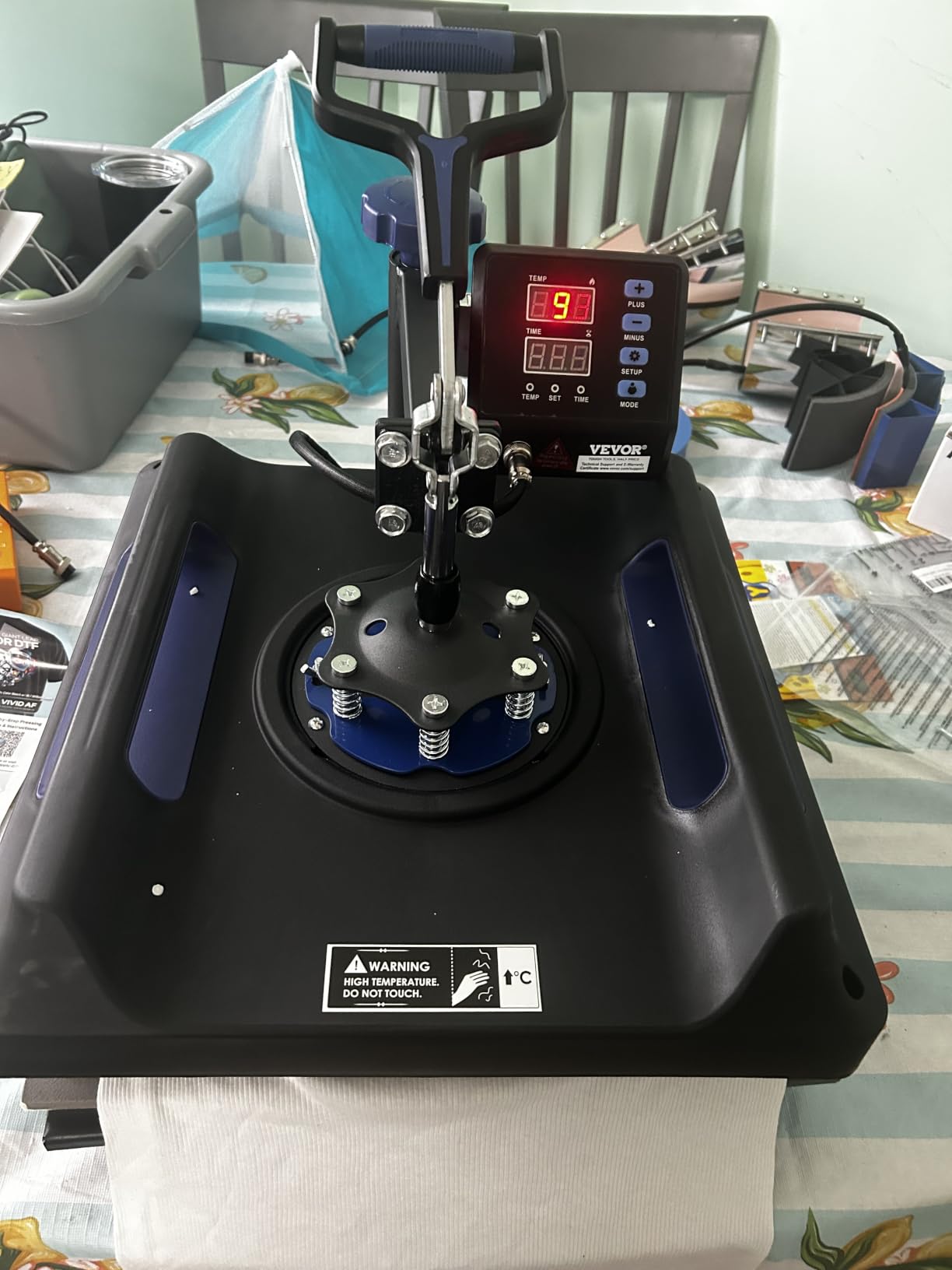 VEVOR 8 in 1 Heat Press Machine 15x15 Inch, 360 Degree Swing Away Shirt Press Machine customer photo 2