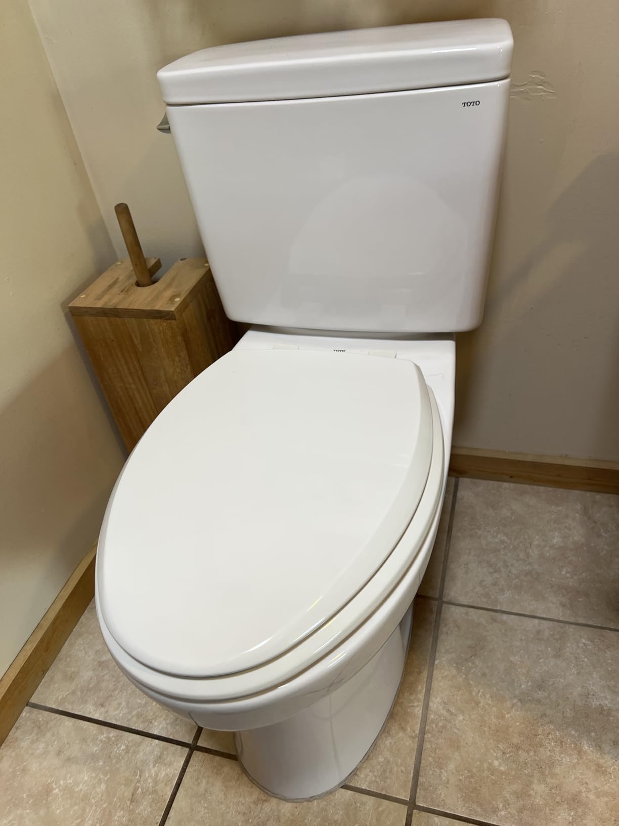 TOTO Drake Two-Piece Elongated 1.6 GPF Universal Height TORNADO FLUSH Toilet with CEFIONTECT, Cotton White - CST776CSFG#01 customer photo 2