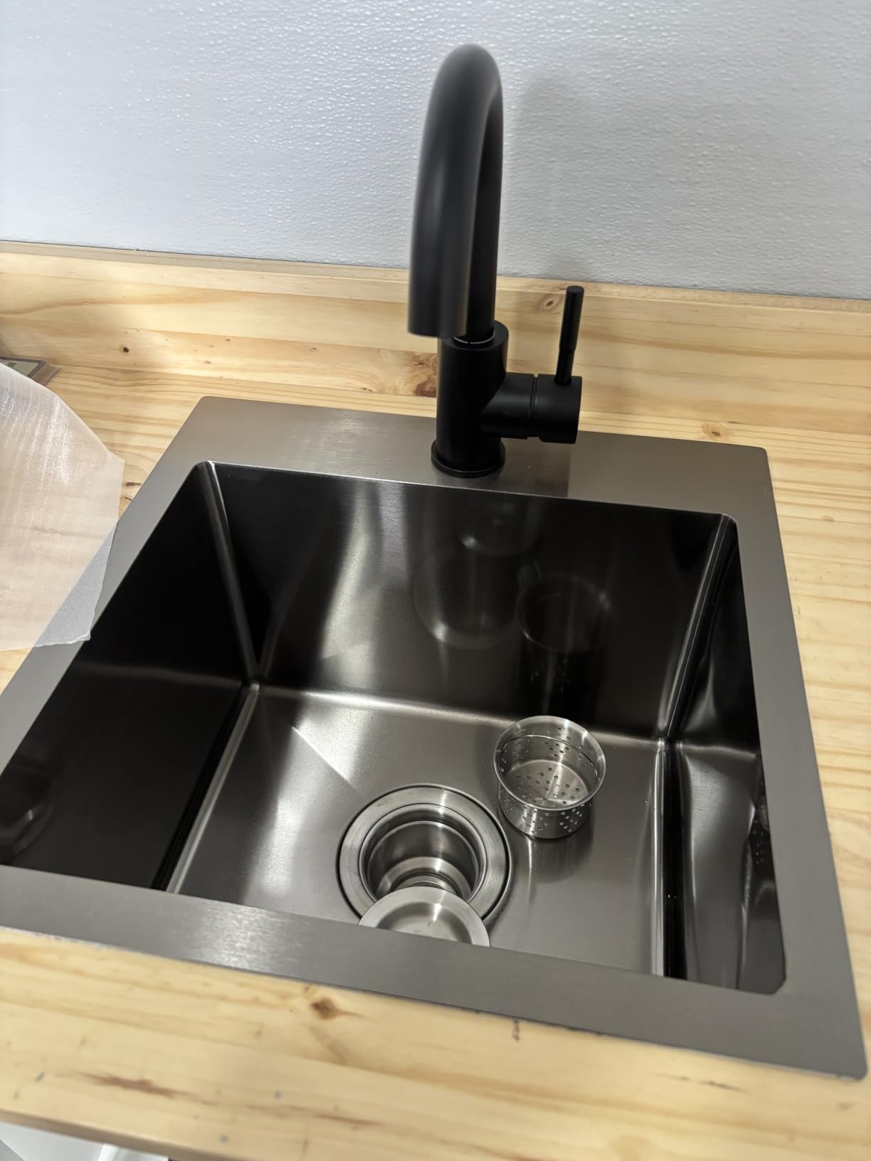 VAPSINT 15x15 Inch Black Drop In Bar Sink, Single Bowl Top Mount Handmade Gunmetal Black Wet Bar Prep RV Sink, 16 Gauge Stainless Steel Outdoor Small Kitchen Sinks with Grid & Drain Strainer customer photo 1