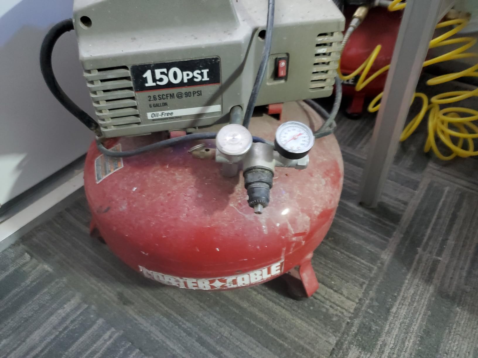PORTER-CABLE Portable Pancake Air Compressor, 6 Gallon, 150 Max PSI, Oil-Free Maintenance-Free Pump, Wood Working, Roofing, Home, Jobsite, 2.6 CFM @ 90 PSI customer photo 2