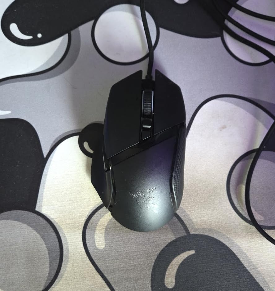 Razer Basilisk V3 Customizable RGB Wired Ergonomic Gaming Mouse, Black | Fastest Gaming Mouse Switch, Chroma RGB Lighting, 26K DPI Optical Sensor, 11 Programmable Buttons, HyperScroll Tilt Wheel customer photo 2