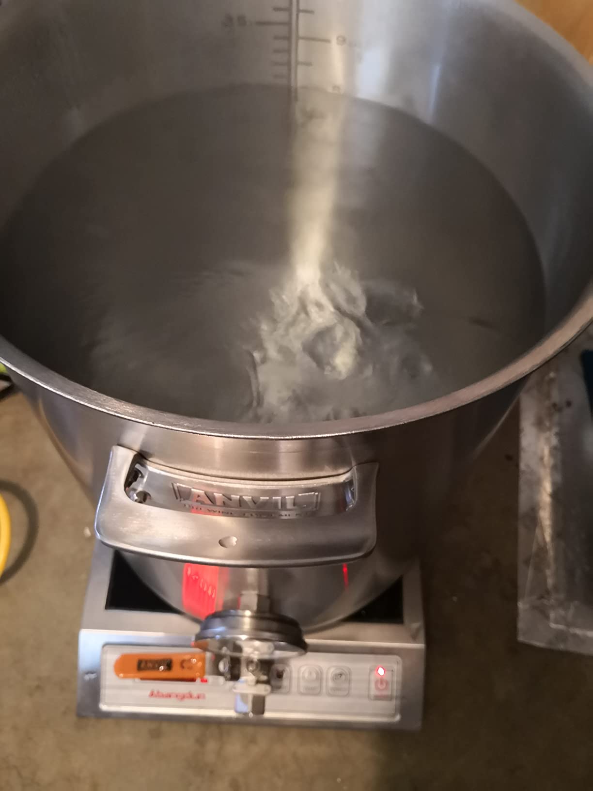 3500W Commercial Induction Burner, 208-240V Countertop Cooktop | 9.25-inch copper coil, non-pulse low-heat control, 18H timer for induction hot plate cooking in restaurant kitchens customer photo 2