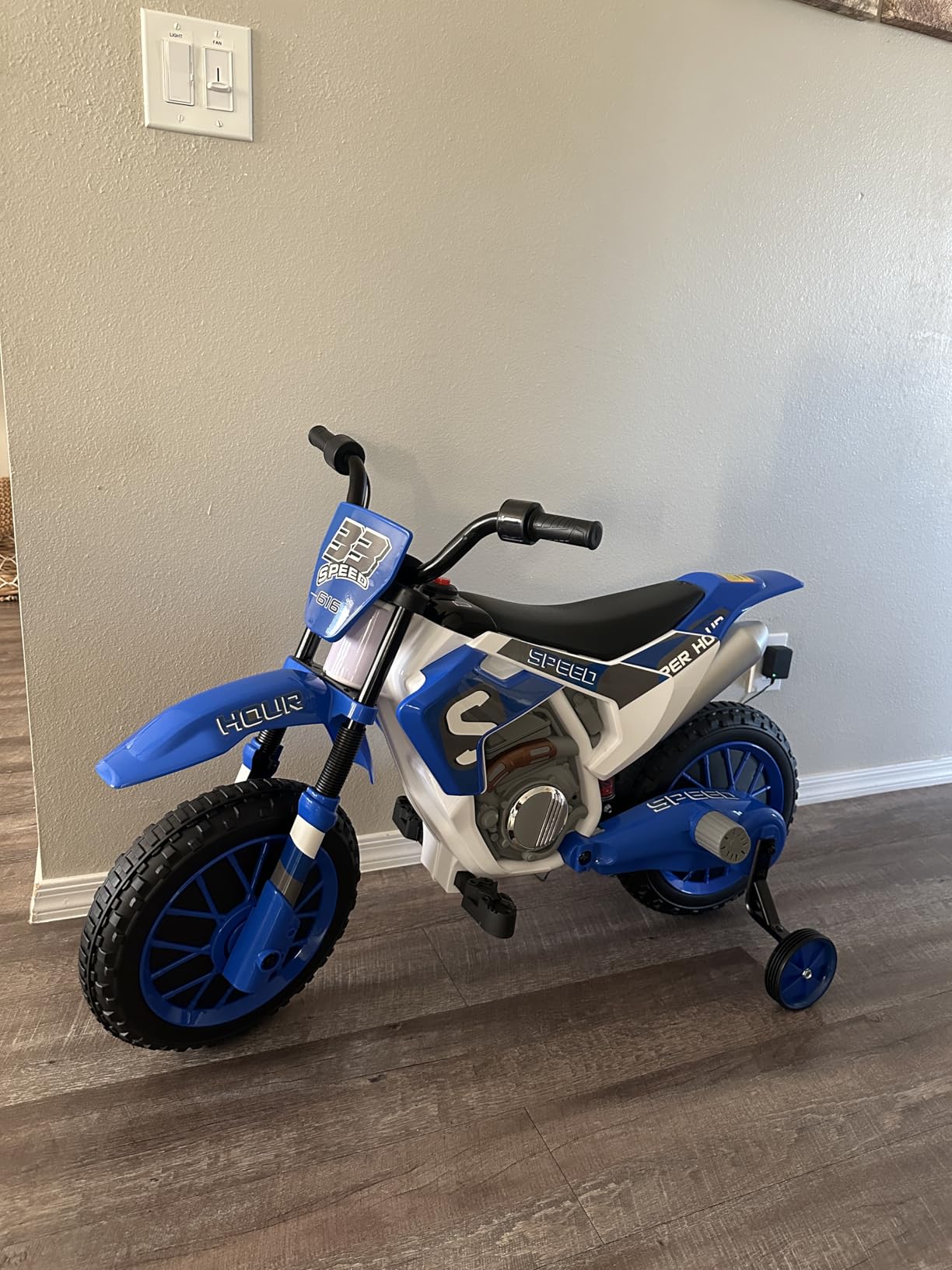Aosom 12V Kids Motorcycle w/Treaded Tires, 5mph Top Speed for Kids, Blue | Electric Bike, Ride On Motorcycle w/ 2 x 25W Motors, Max 5MPH, Training Wheels, Spring Suspension customer photo 1