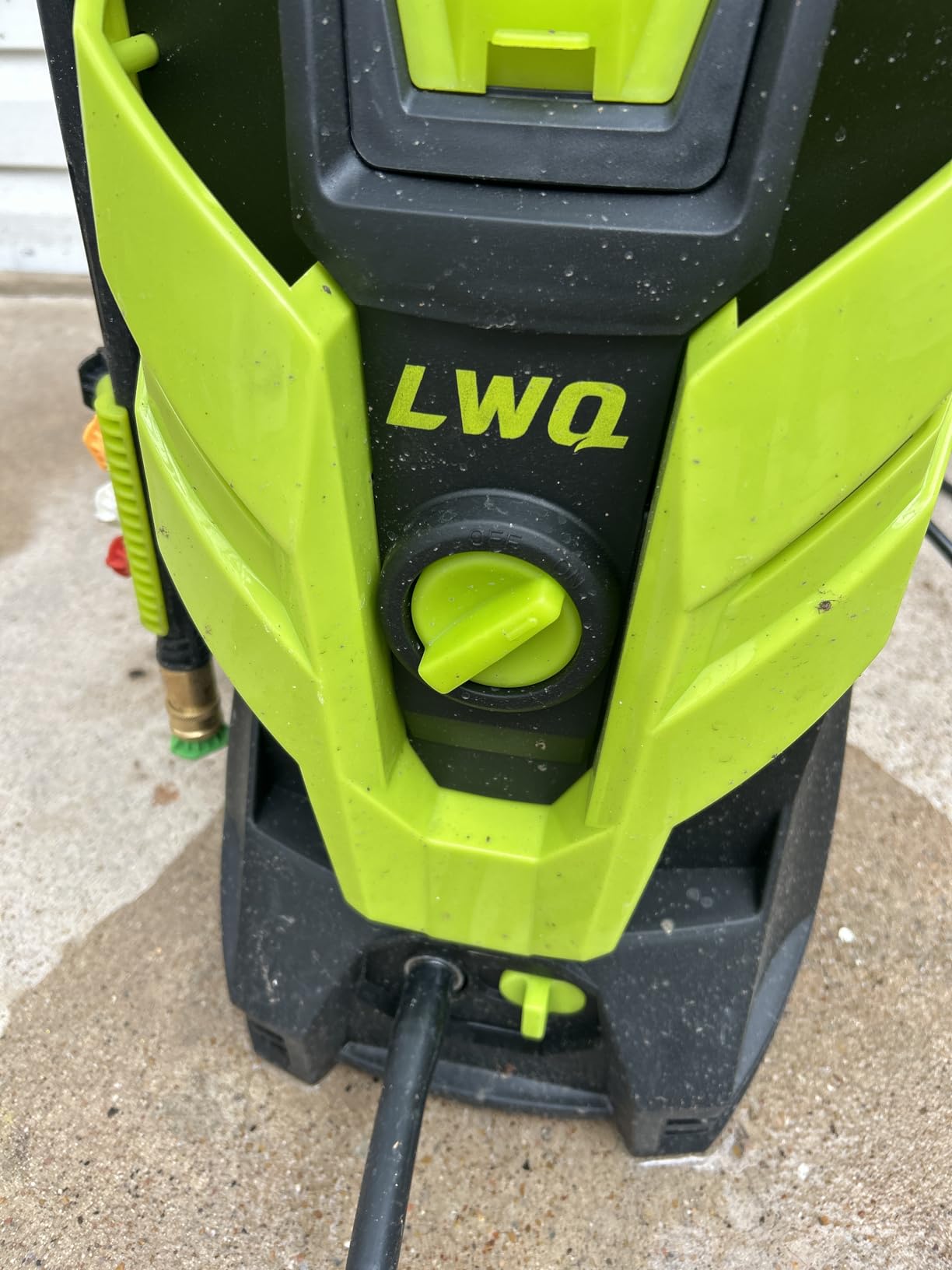 Greenworks 1600 PSI (1.2 GPM) Electric Pressure Washer (25, 40, Soap Applicator) Ideal For Cleaning Cars, Trucks, Boats, Outdoor Patio Furniture, Decks, and Windows customer photo 1