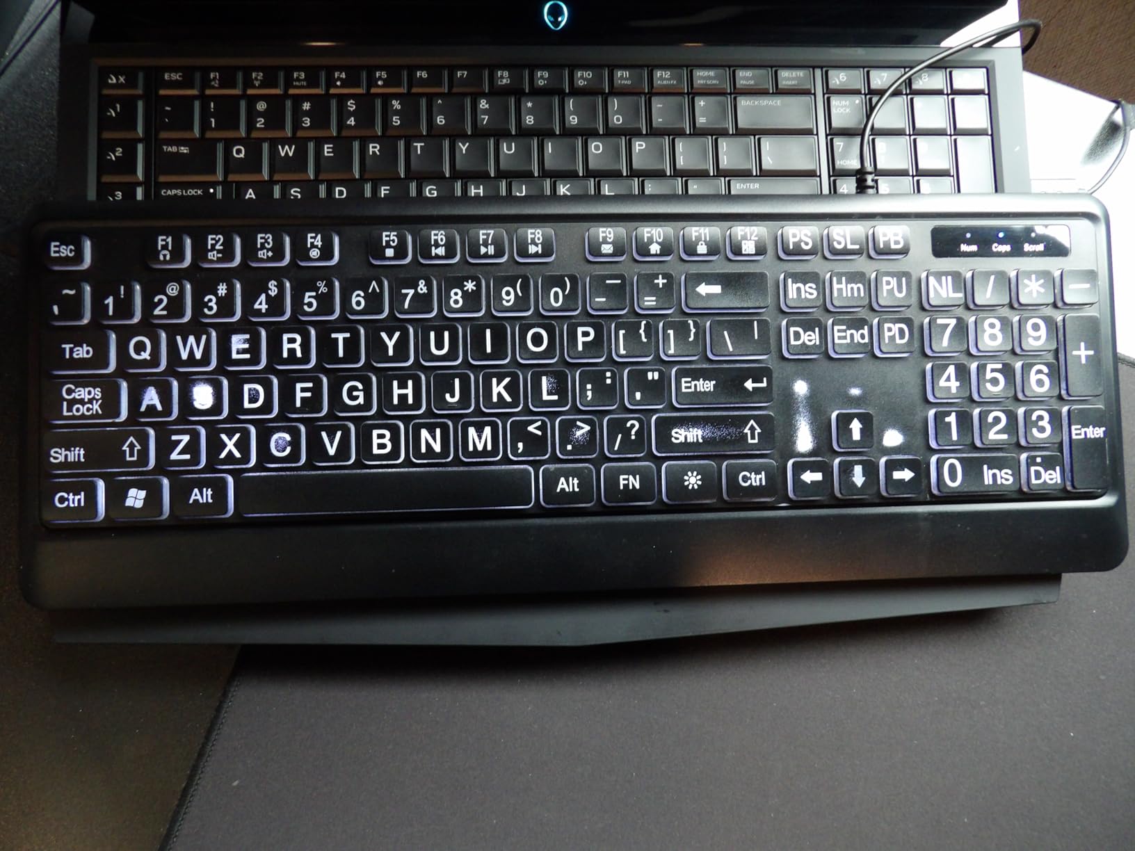 KOPJIPPOM Large Print Backlit Keyboard, USB Wired Computer Keyboard, Full Size Keyboard with White Illuminated LED Compatible for Windows Desktop, Laptop, PC, Gaming, Black customer photo 2